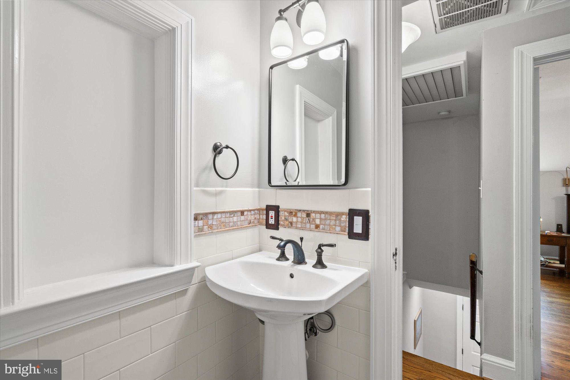 BEVERLY HILLS - Residential