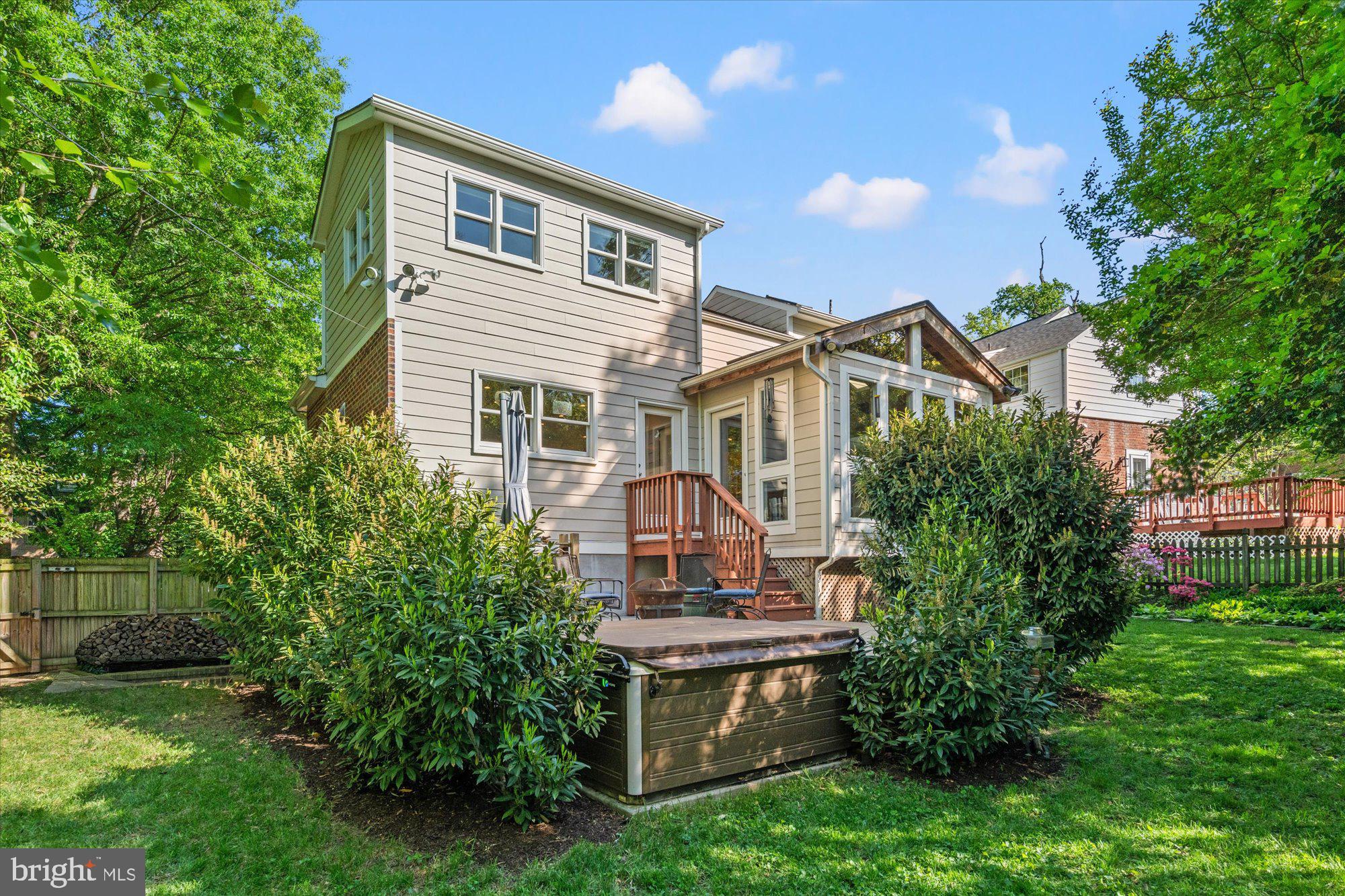 BEVERLY HILLS - Residential