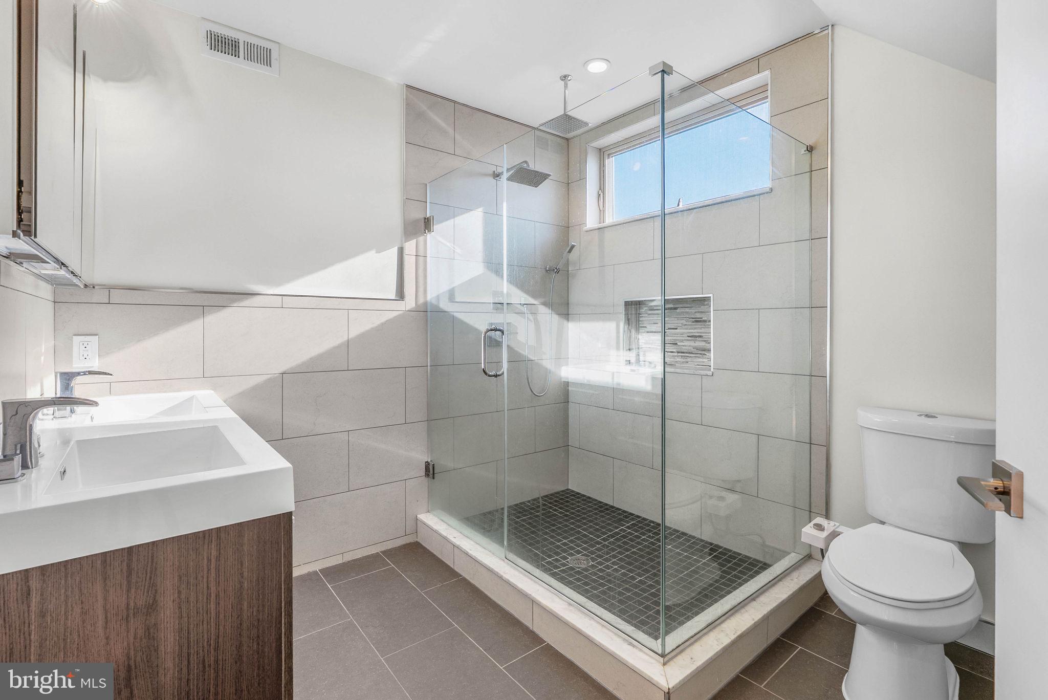 POINT BREEZE - Residential