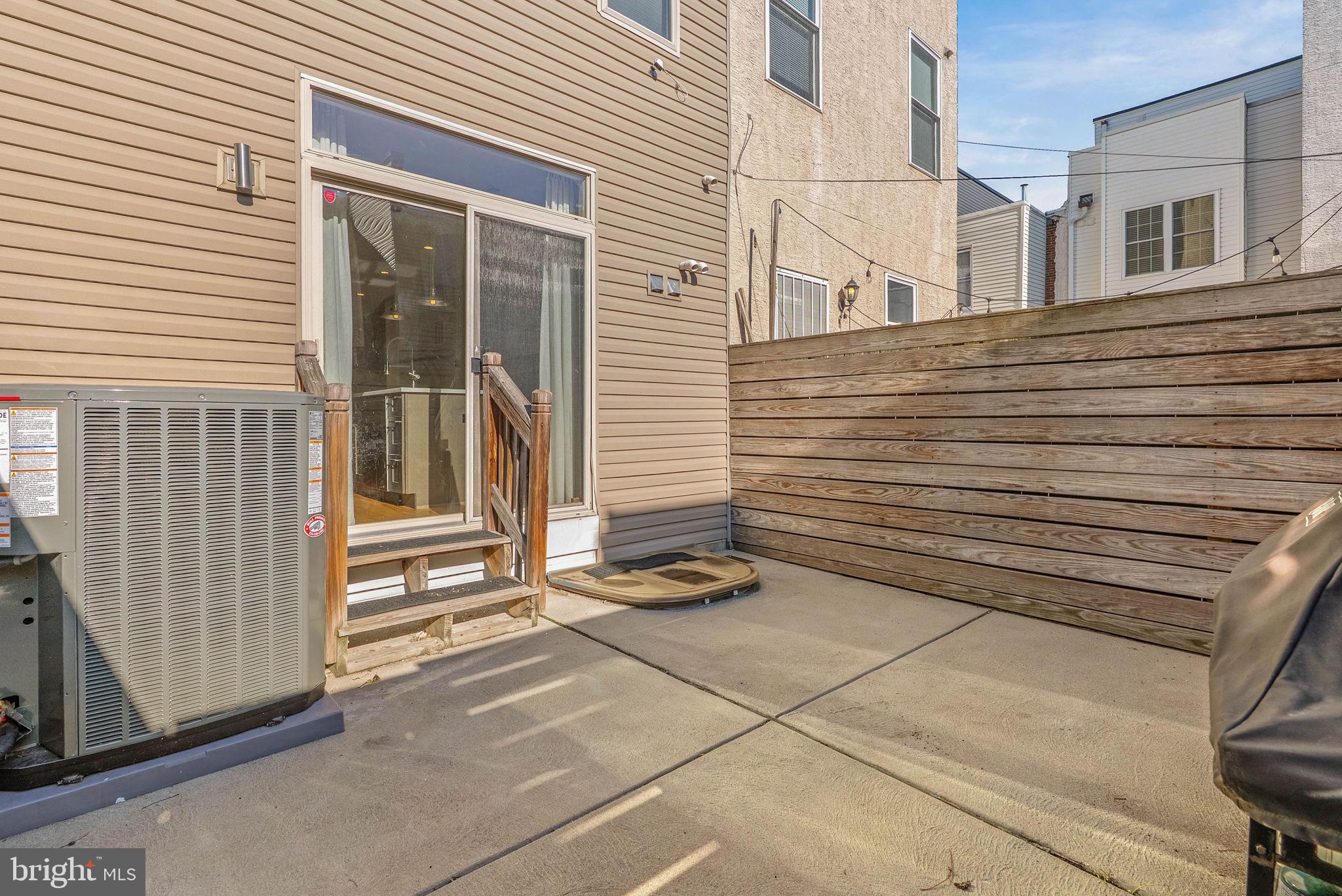 POINT BREEZE - Residential