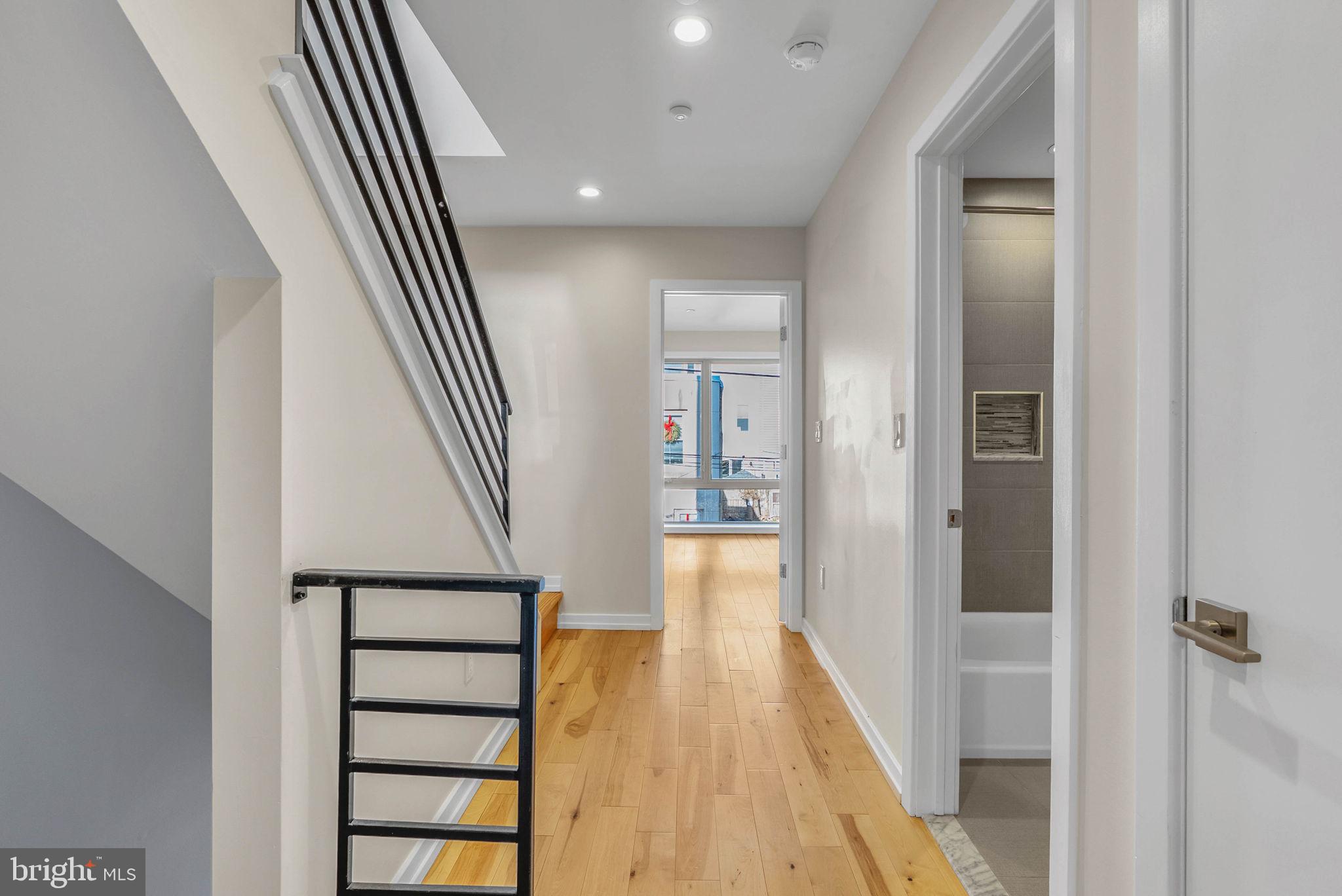 POINT BREEZE - Residential