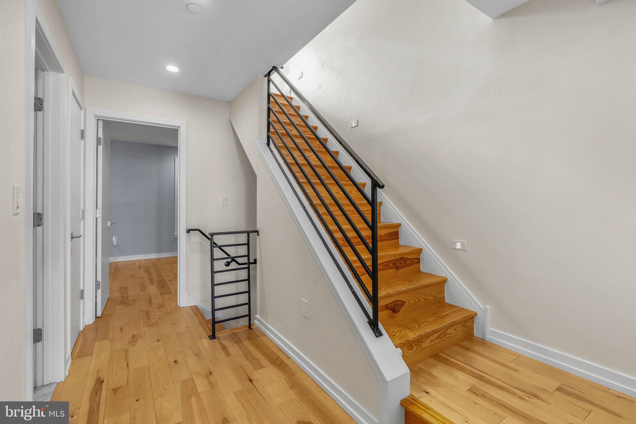 POINT BREEZE - Residential