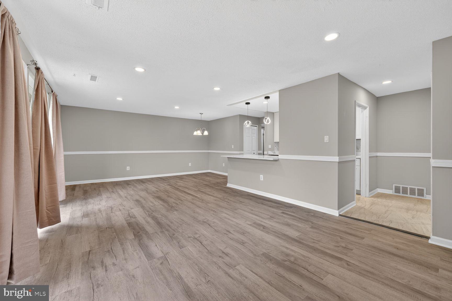 WILSON BRIDGE CONDOS - Residential