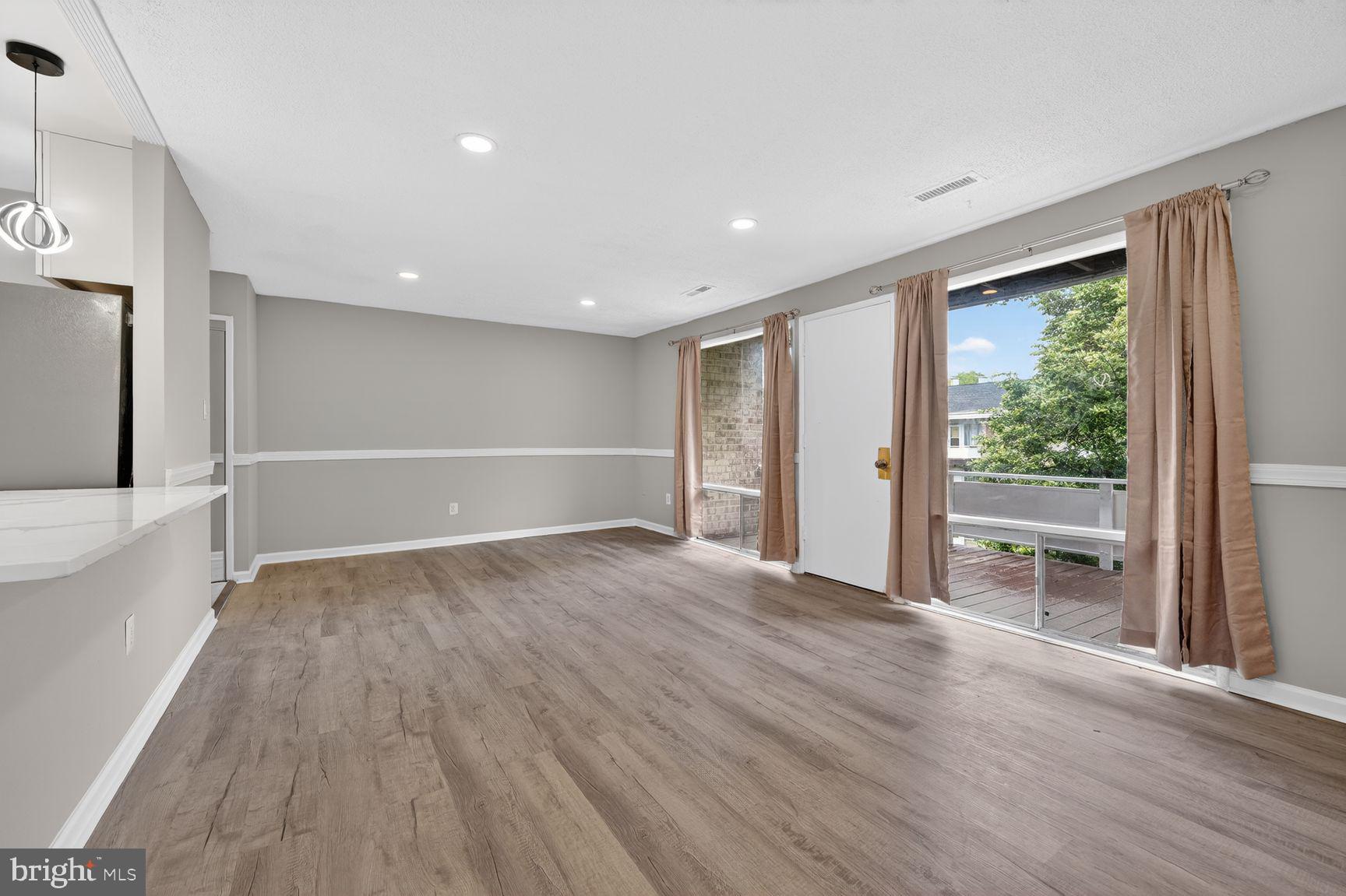 WILSON BRIDGE CONDOS - Residential