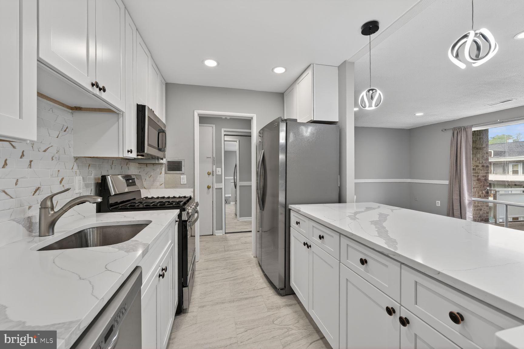 WILSON BRIDGE CONDOS - Residential