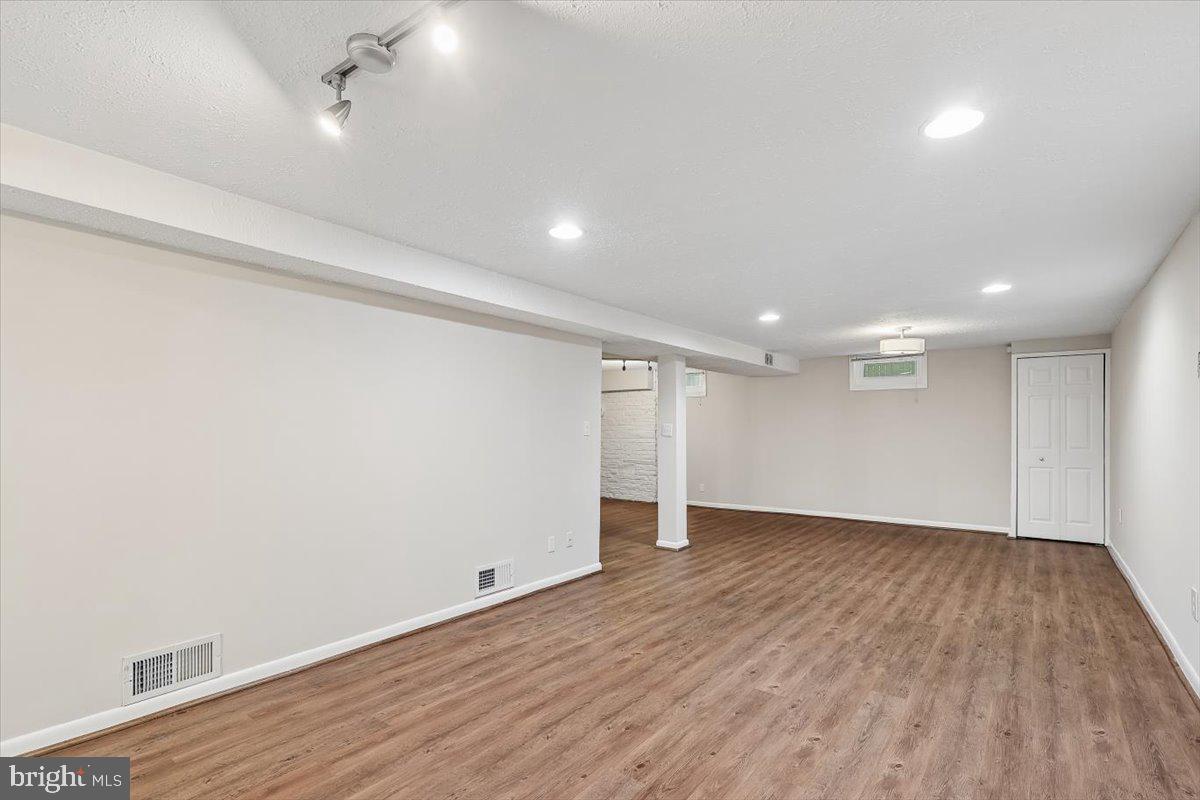 CARROLLTON MANOR - Residential