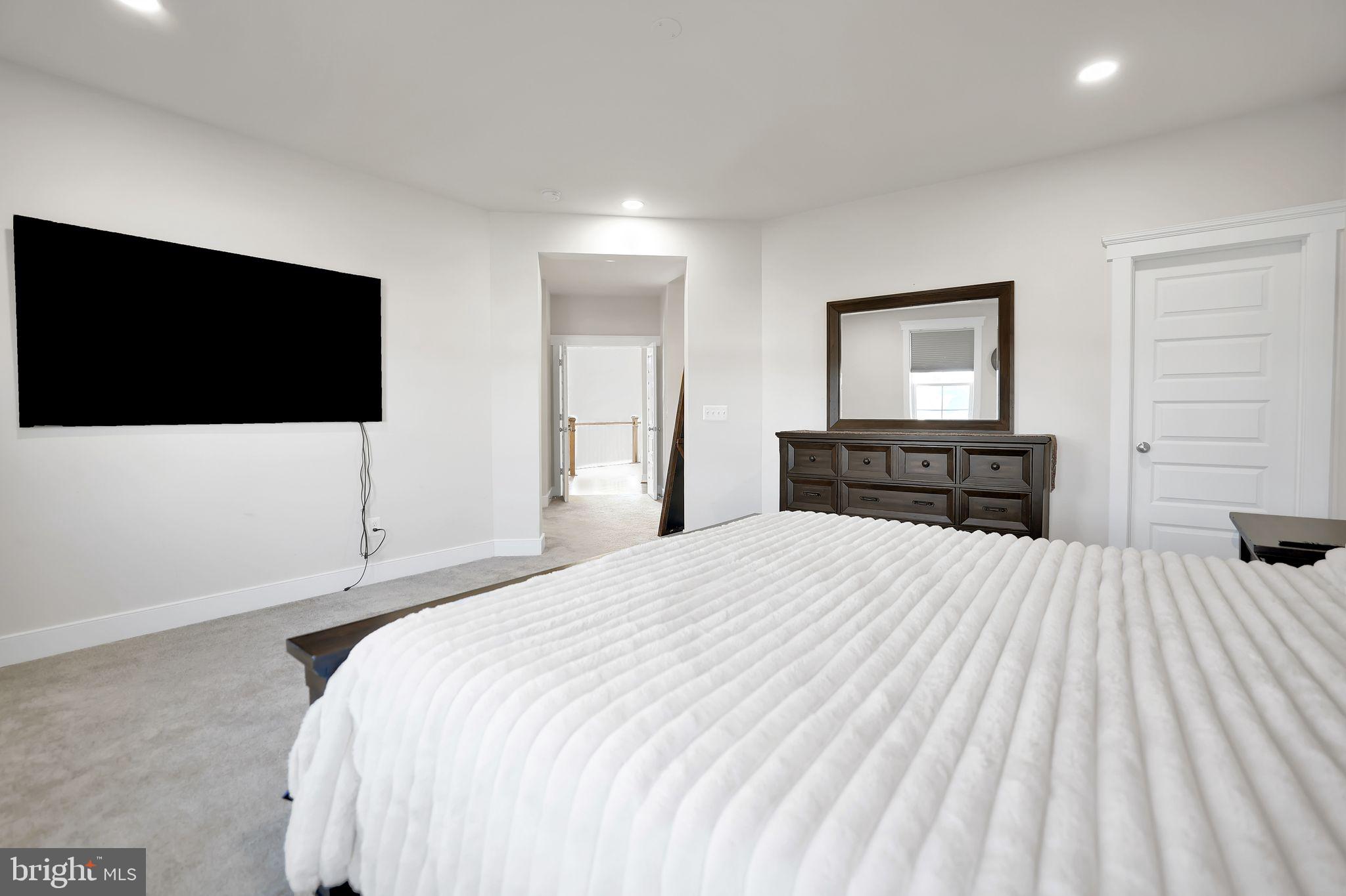 THE BLUFFS AT SLEETER LAKE - Residential