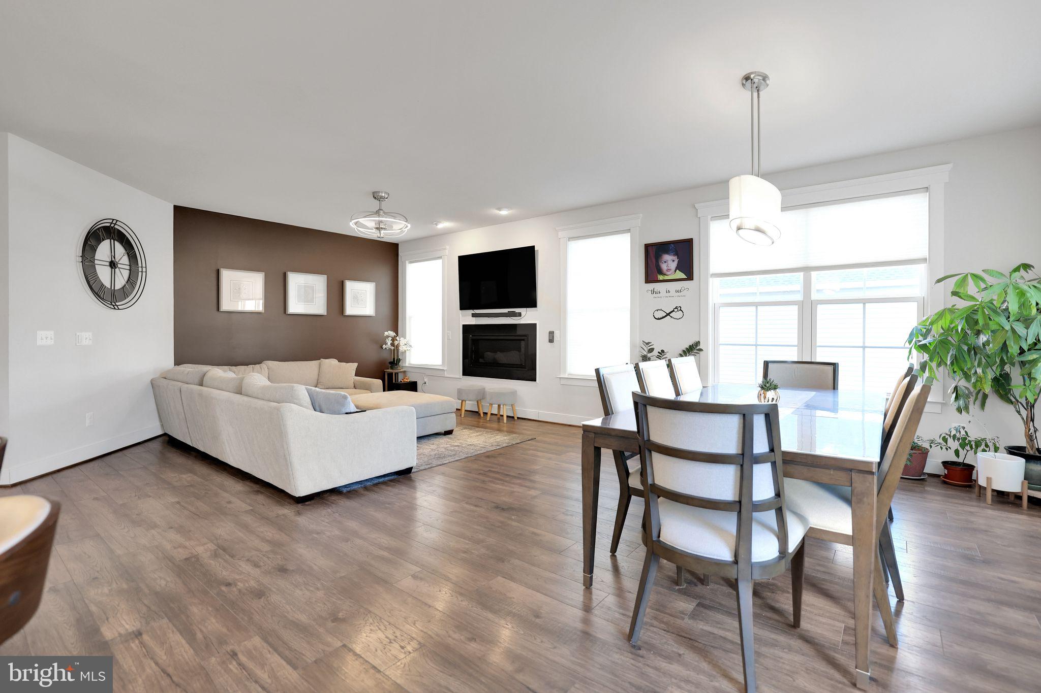 THE BLUFFS AT SLEETER LAKE - Residential