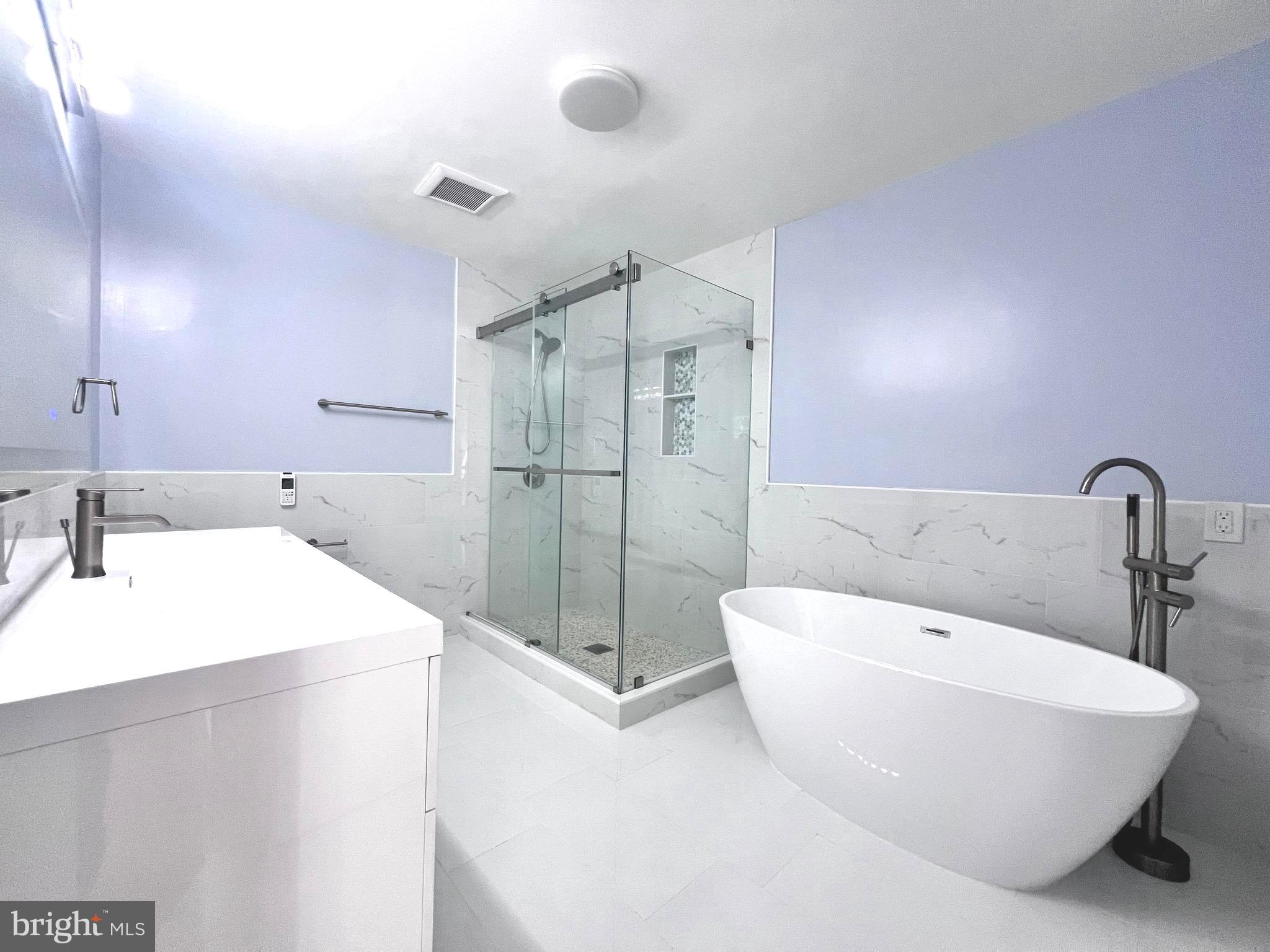 POTOMAC RIDGE - Residential