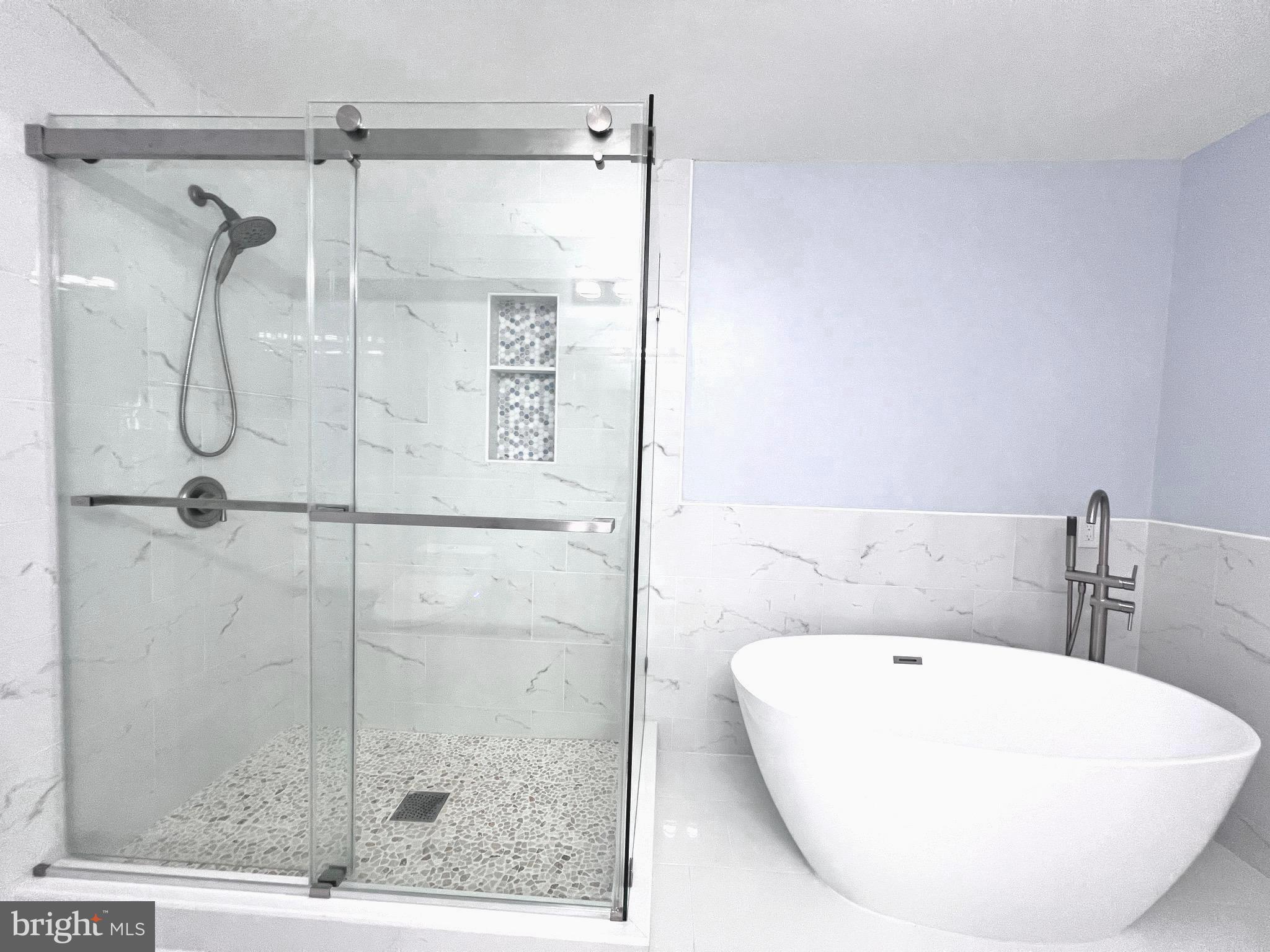 POTOMAC RIDGE - Residential