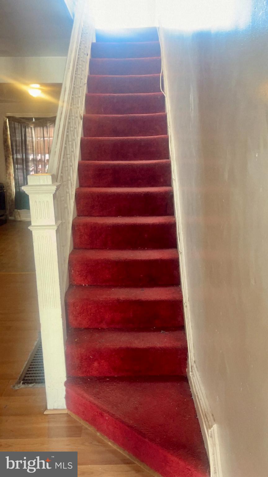 2737 W FAIRMOUNT AVENUE