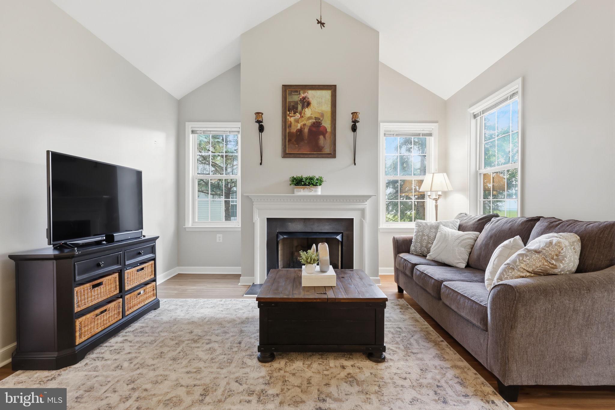 FLOWERS MILL - Residential