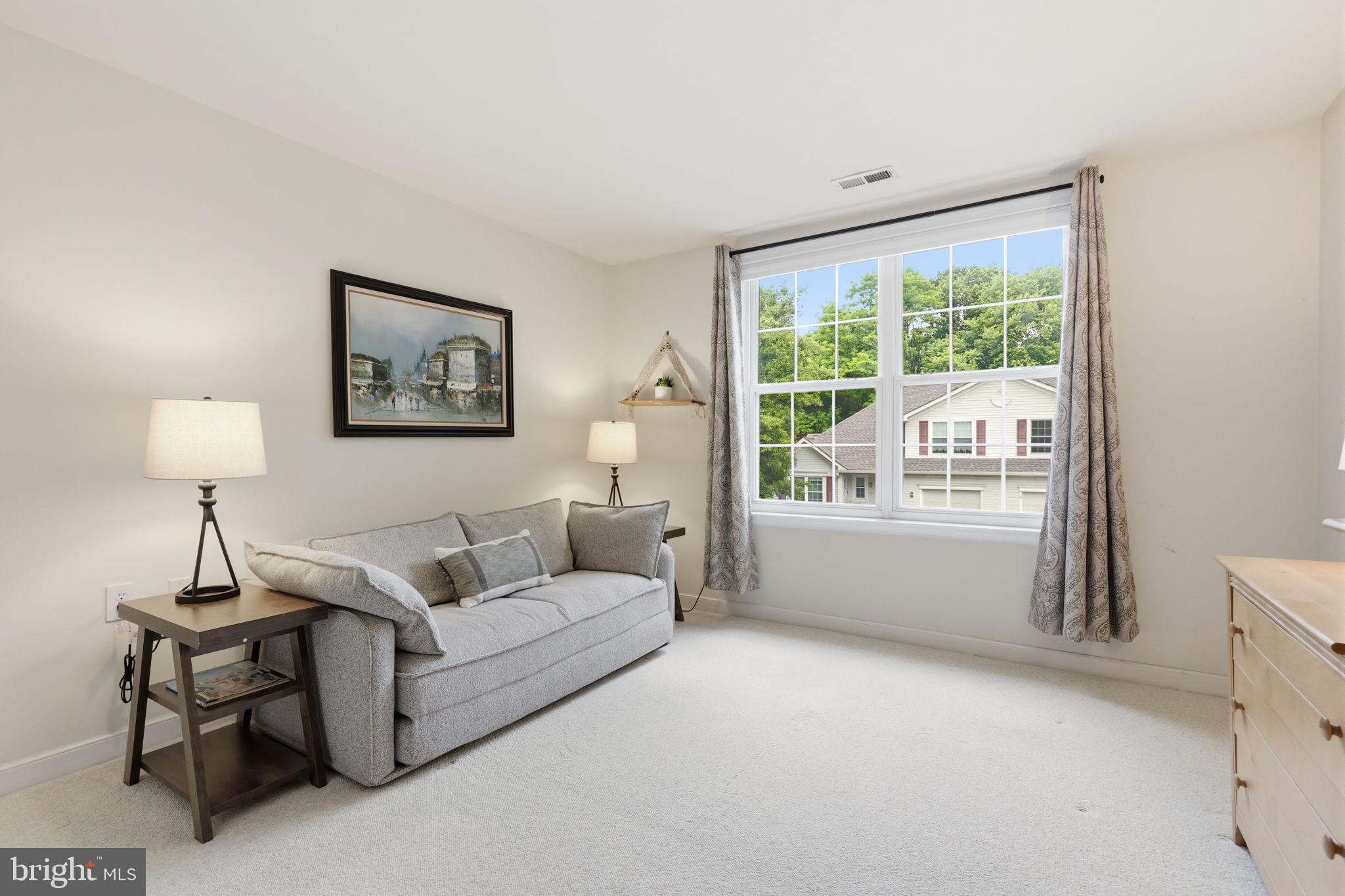 FLOWERS MILL - Residential