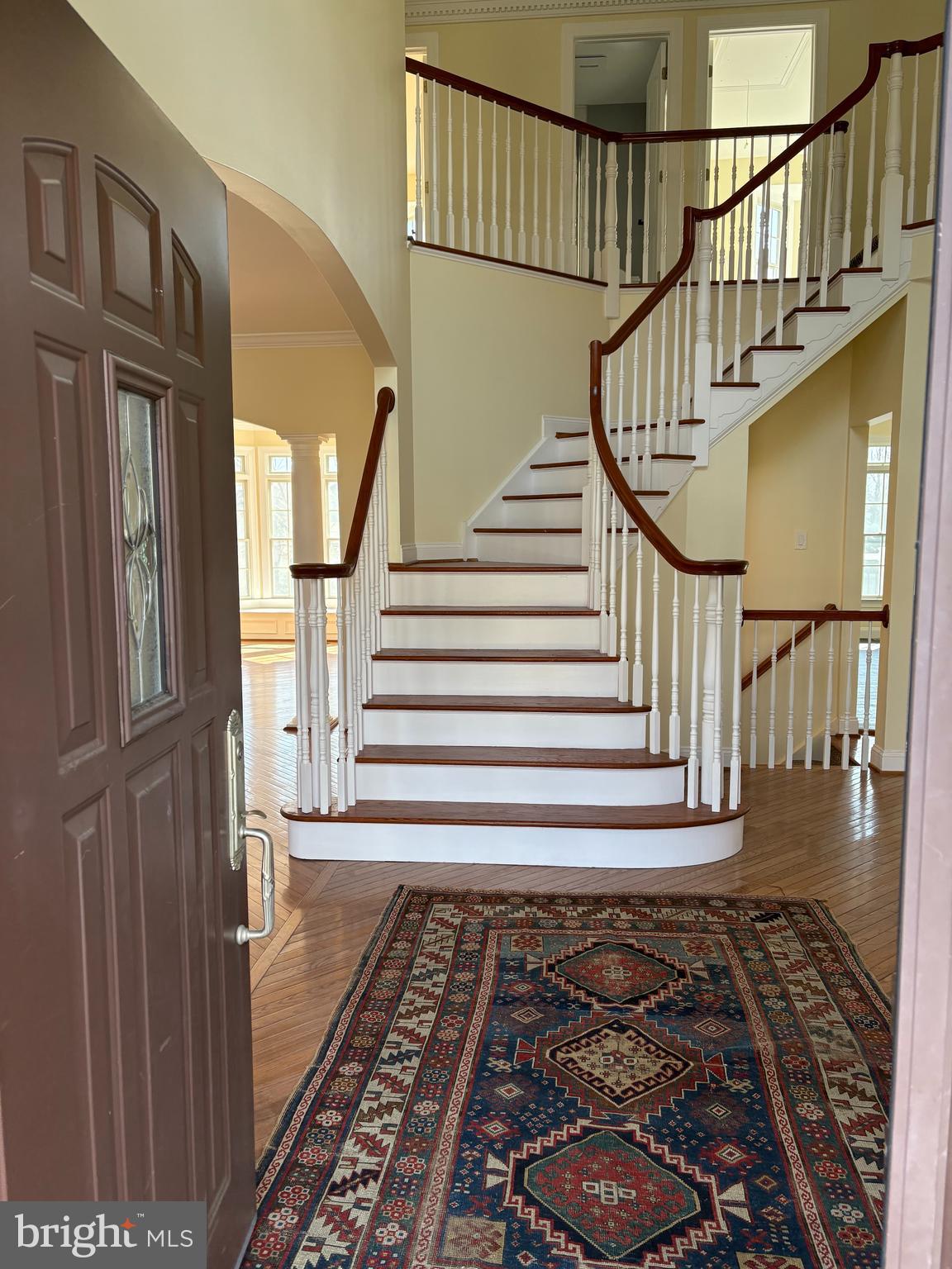4 CARRIAGE HOUSE COURT