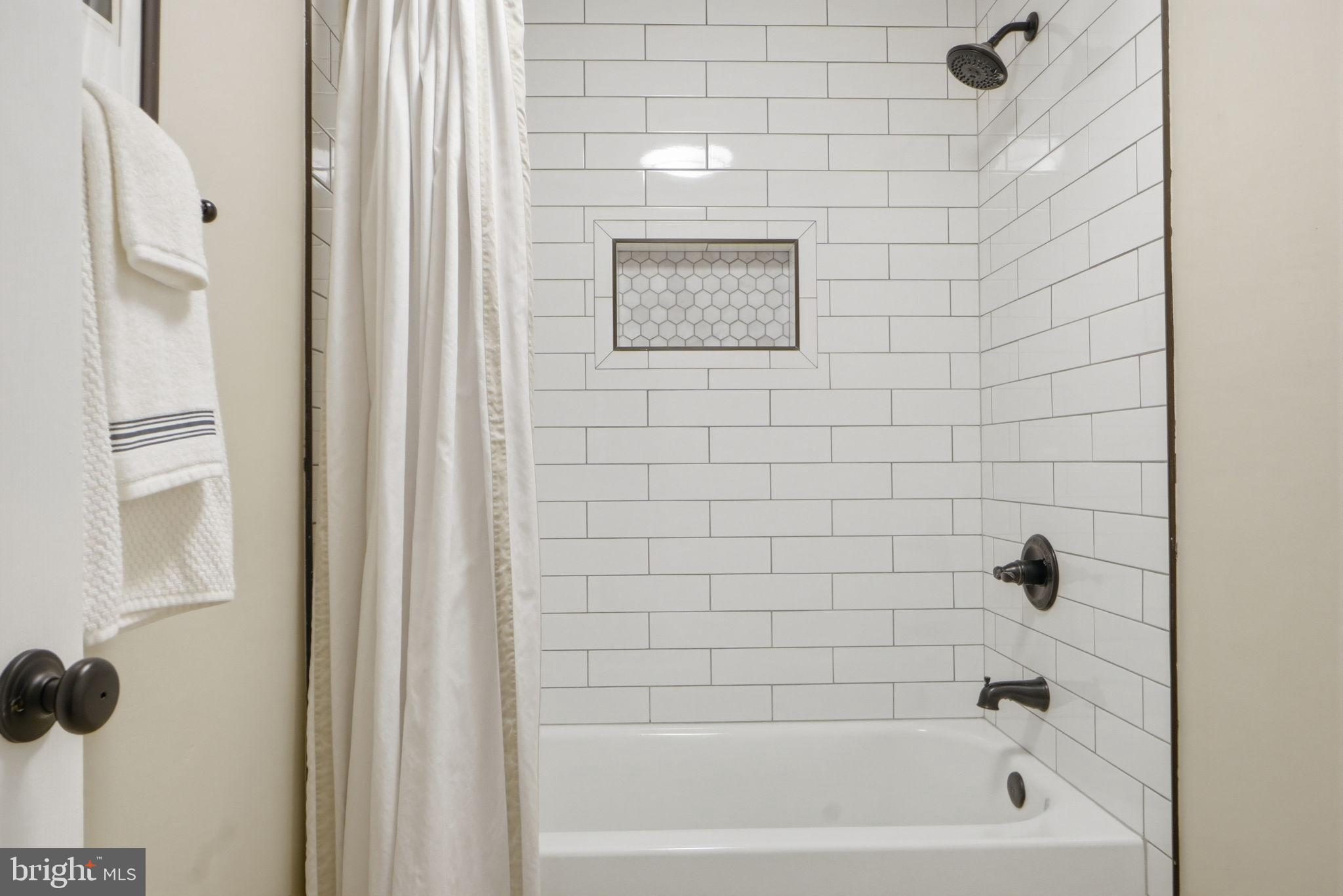 OAKTON TERRACE - Residential