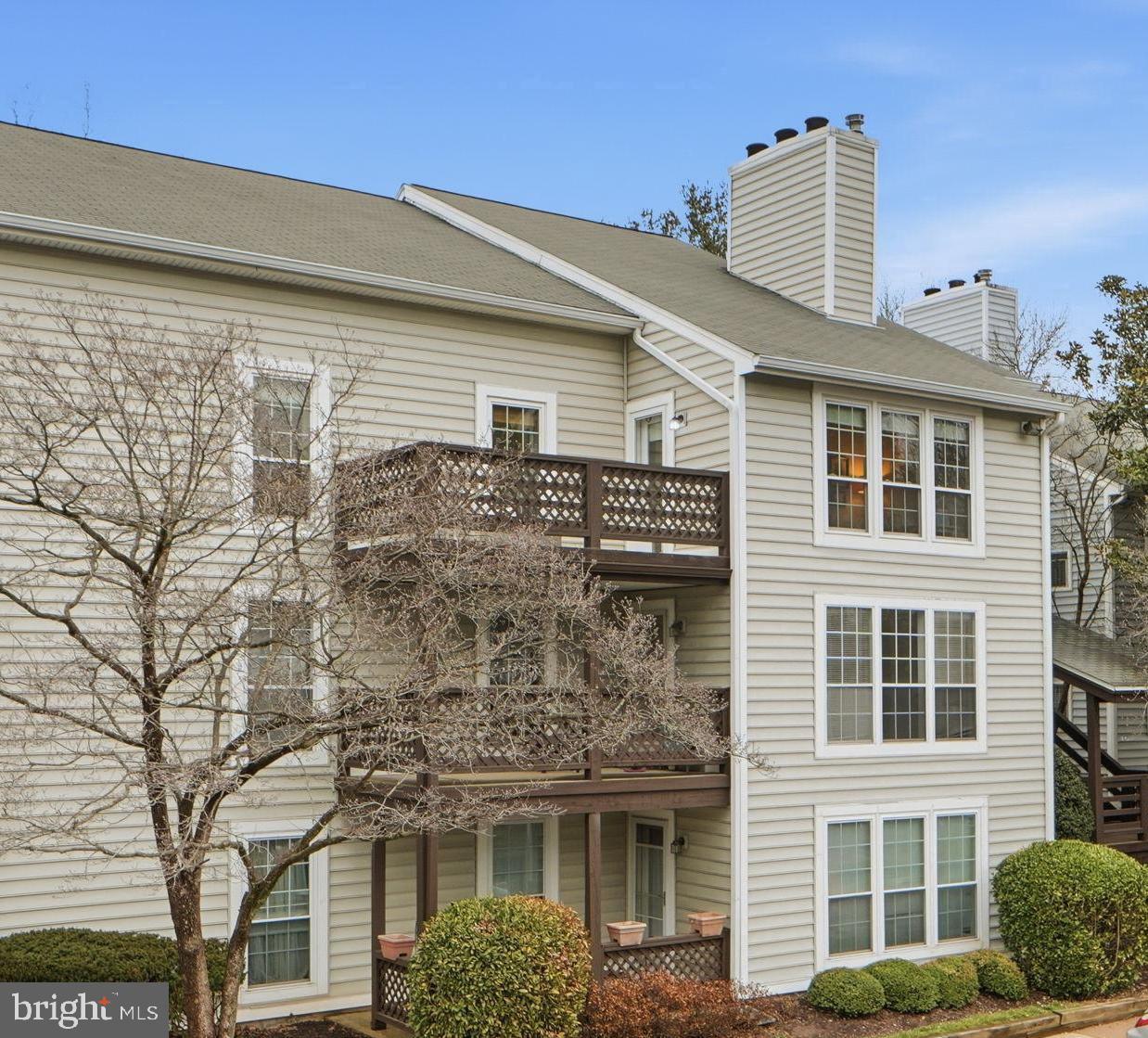 OAKTON TERRACE - Residential