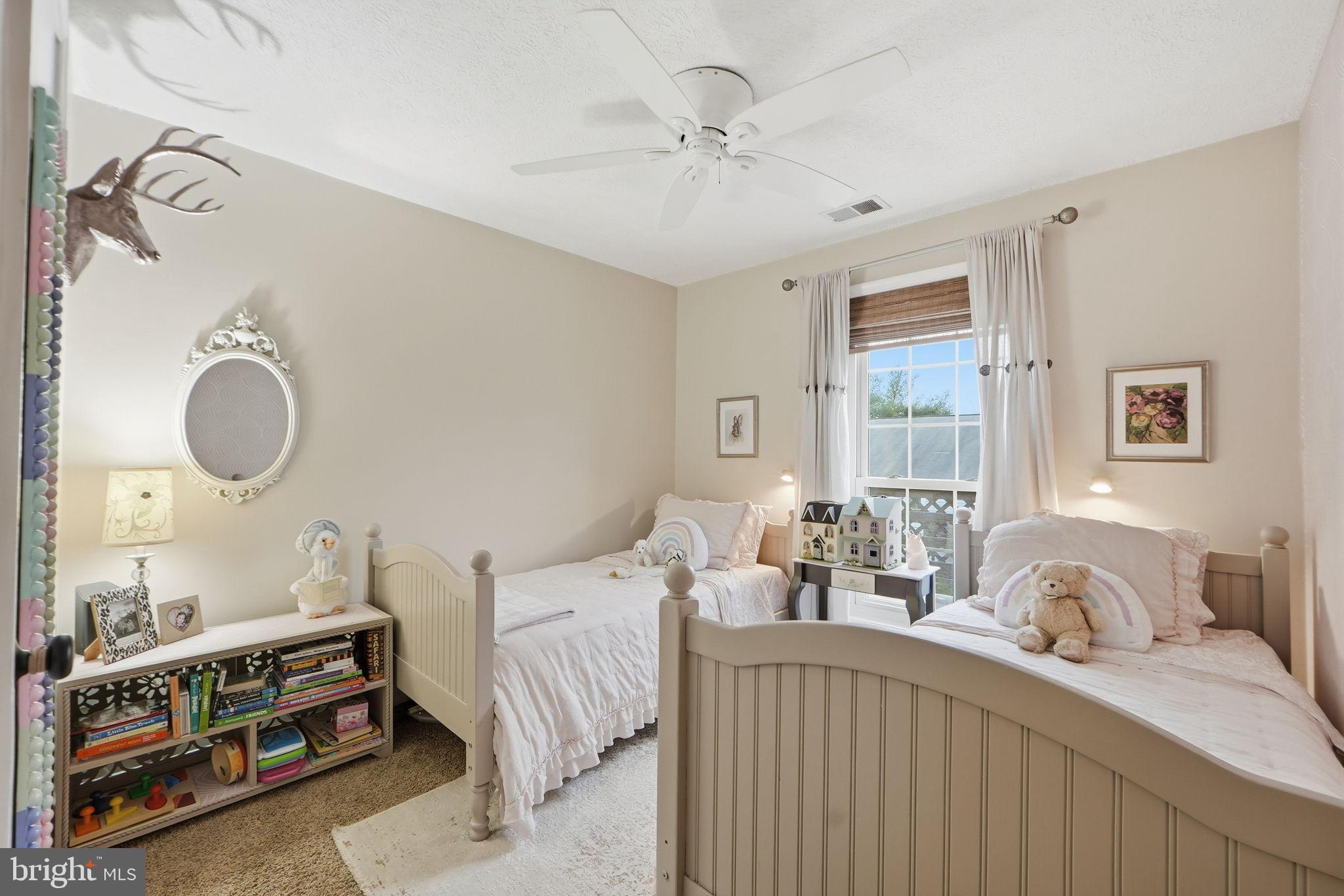 OAKTON TERRACE - Residential