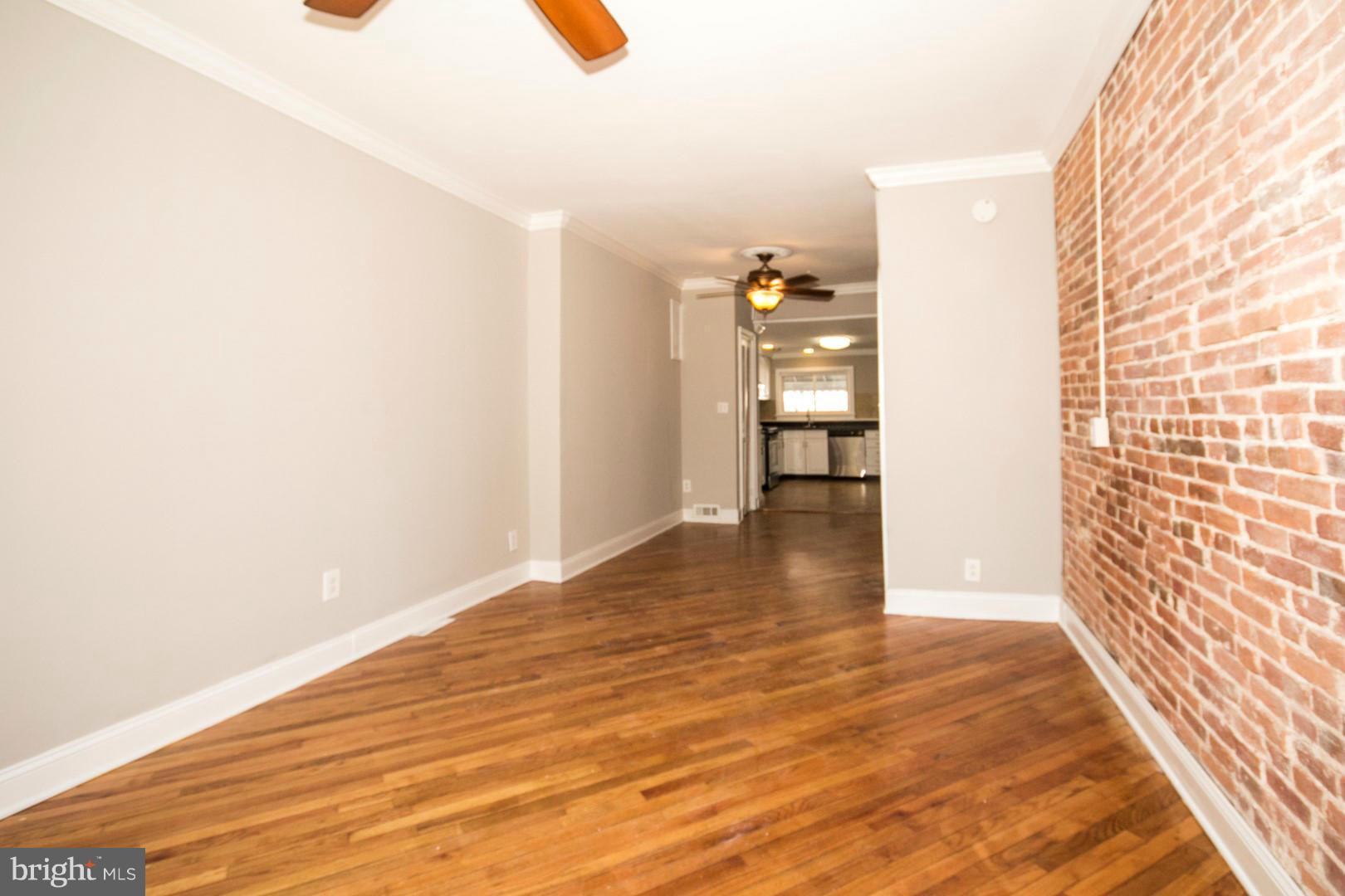 LOCUST POINT - Residential