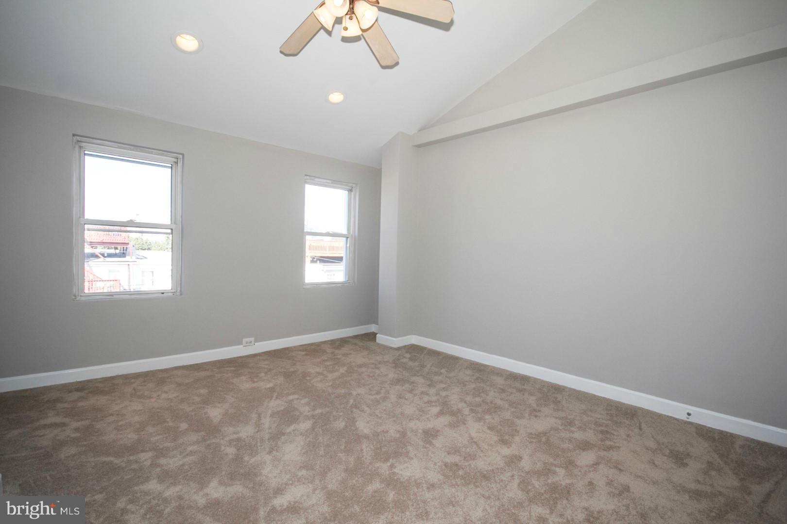 LOCUST POINT - Residential