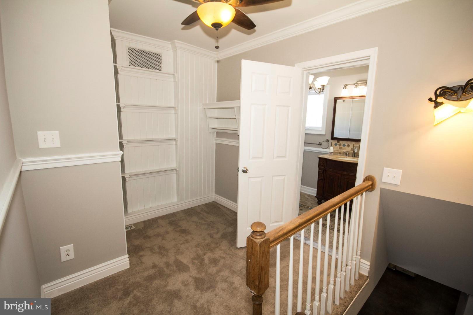 LOCUST POINT - Residential