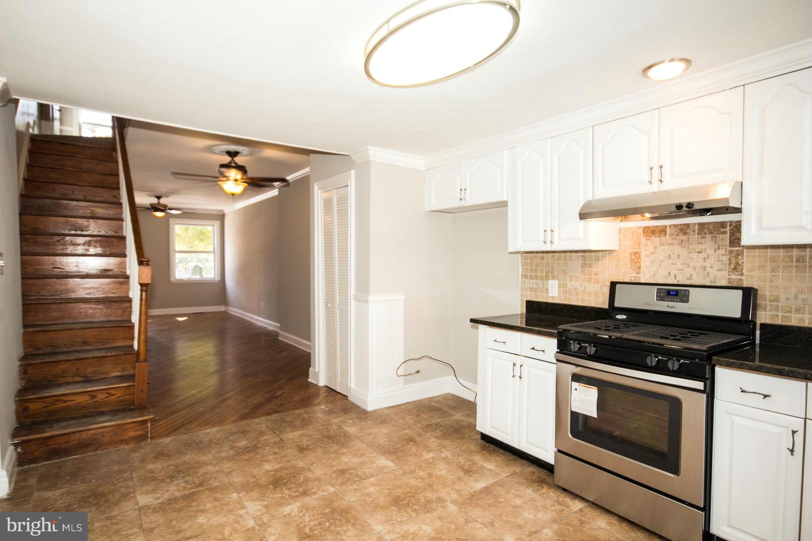 LOCUST POINT - Residential