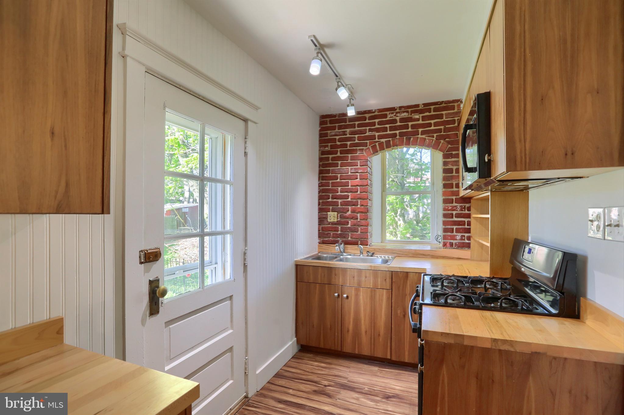 WEST END LANCASTER - Residential