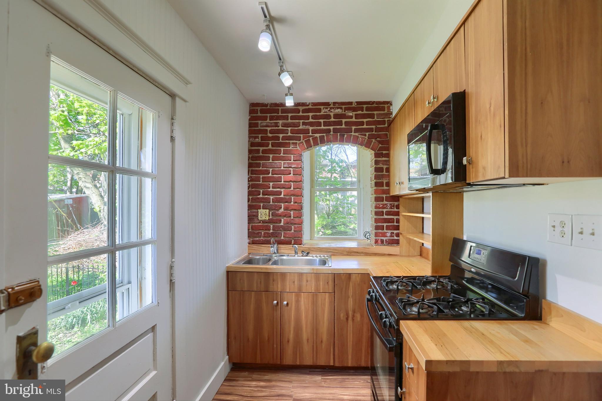 WEST END LANCASTER - Residential