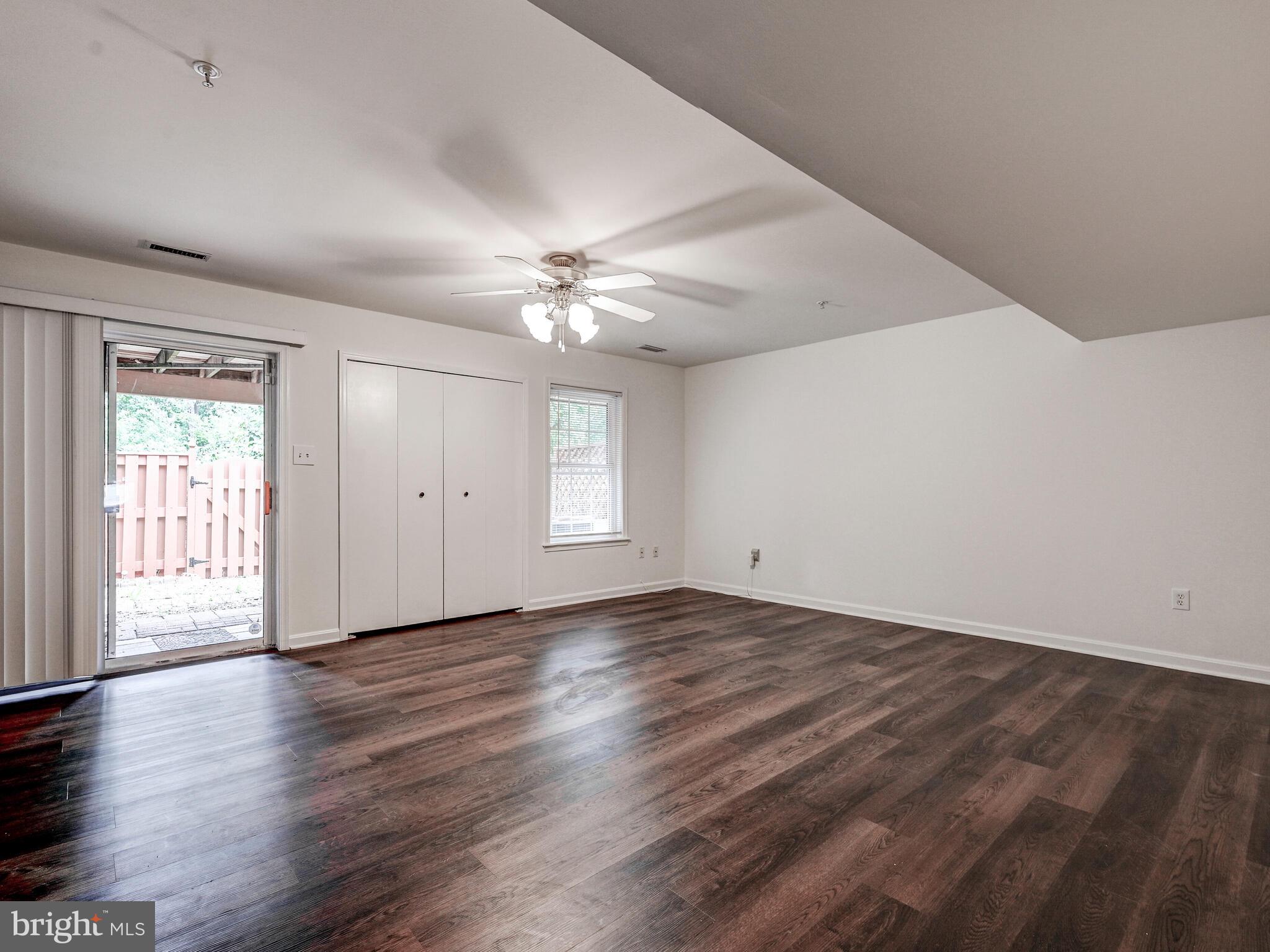 CLARY'S FOREST - Residential Lease