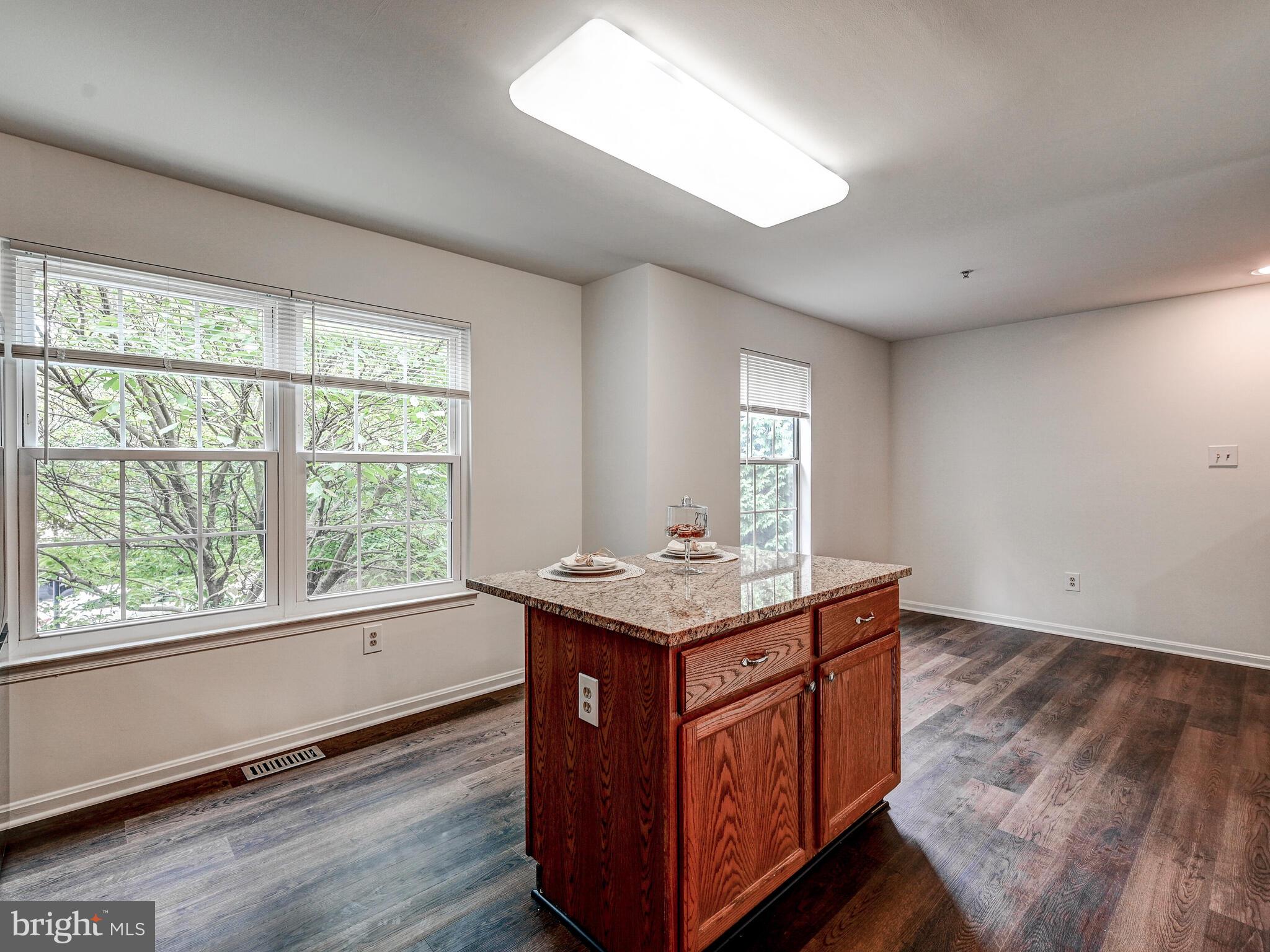 CLARY'S FOREST - Residential Lease