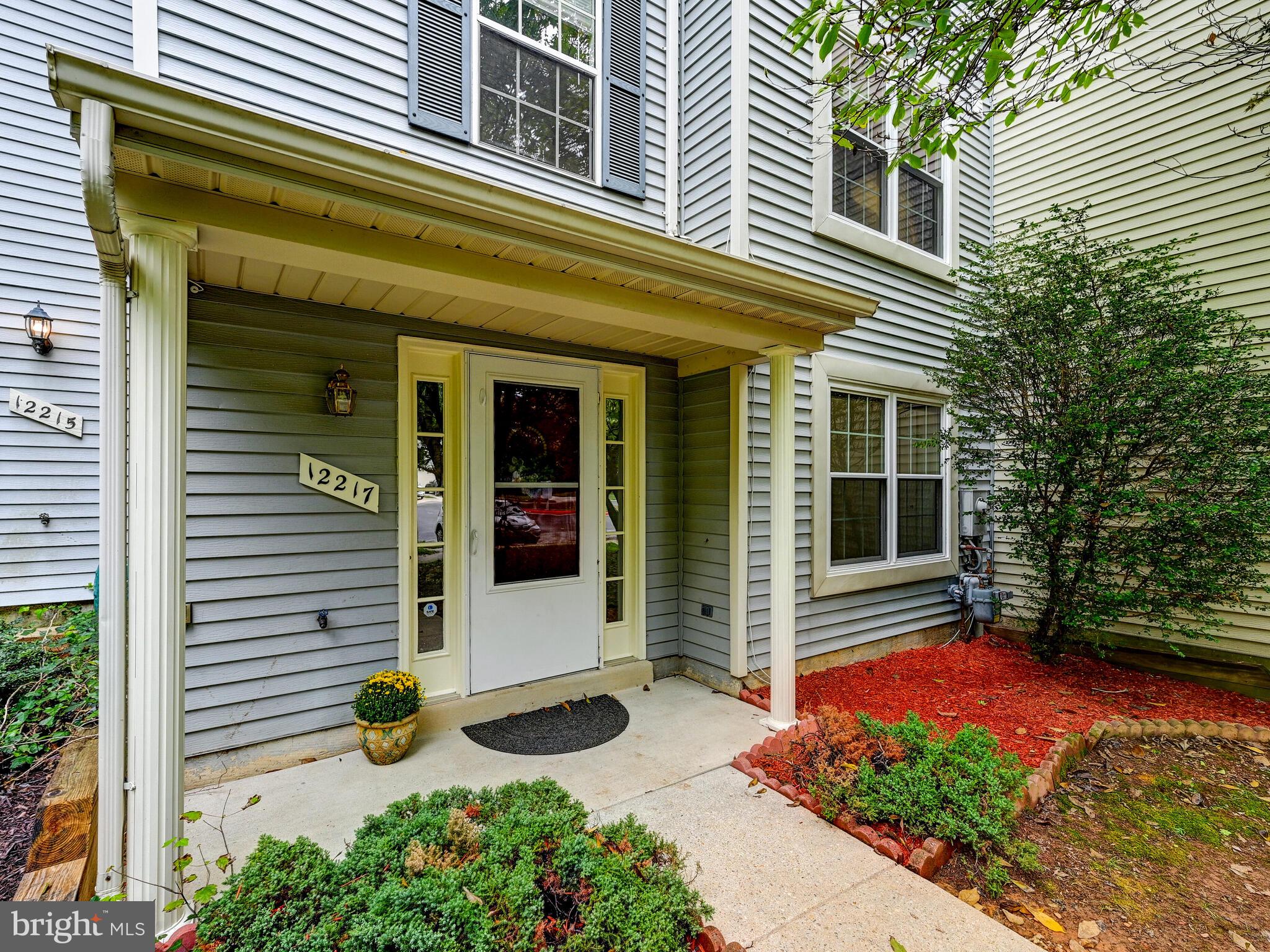 CLARY'S FOREST - Residential Lease