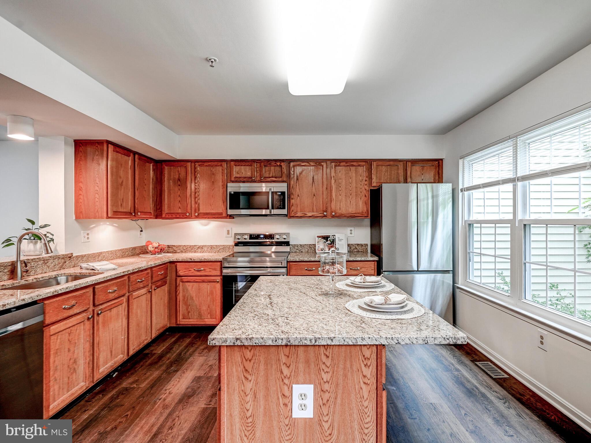 CLARY'S FOREST - Residential Lease