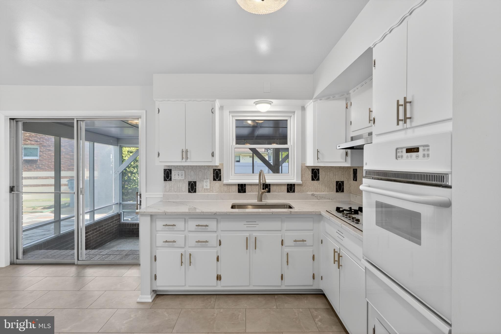 LOISDALE ESTATES - Residential