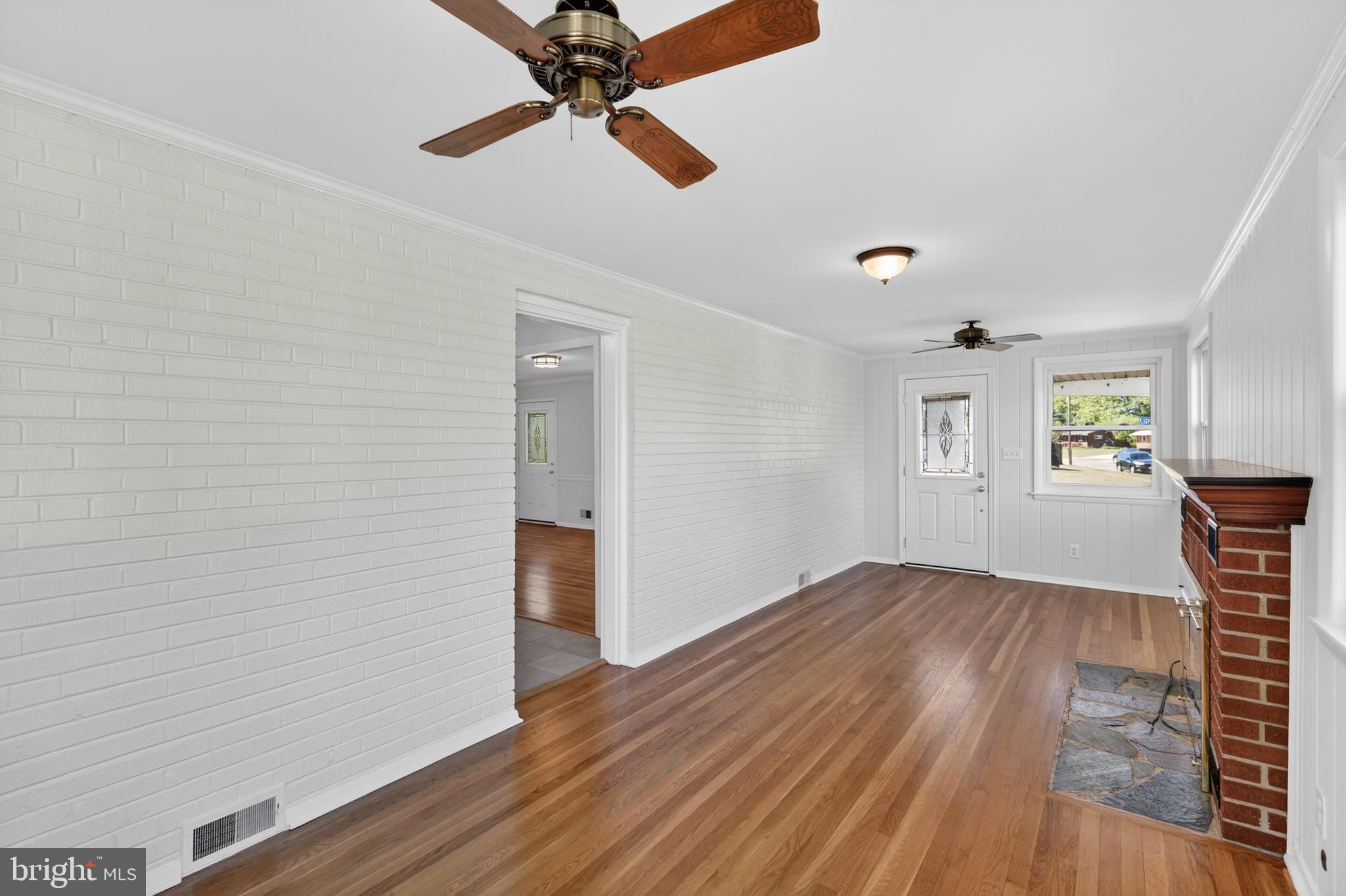 LOISDALE ESTATES - Residential