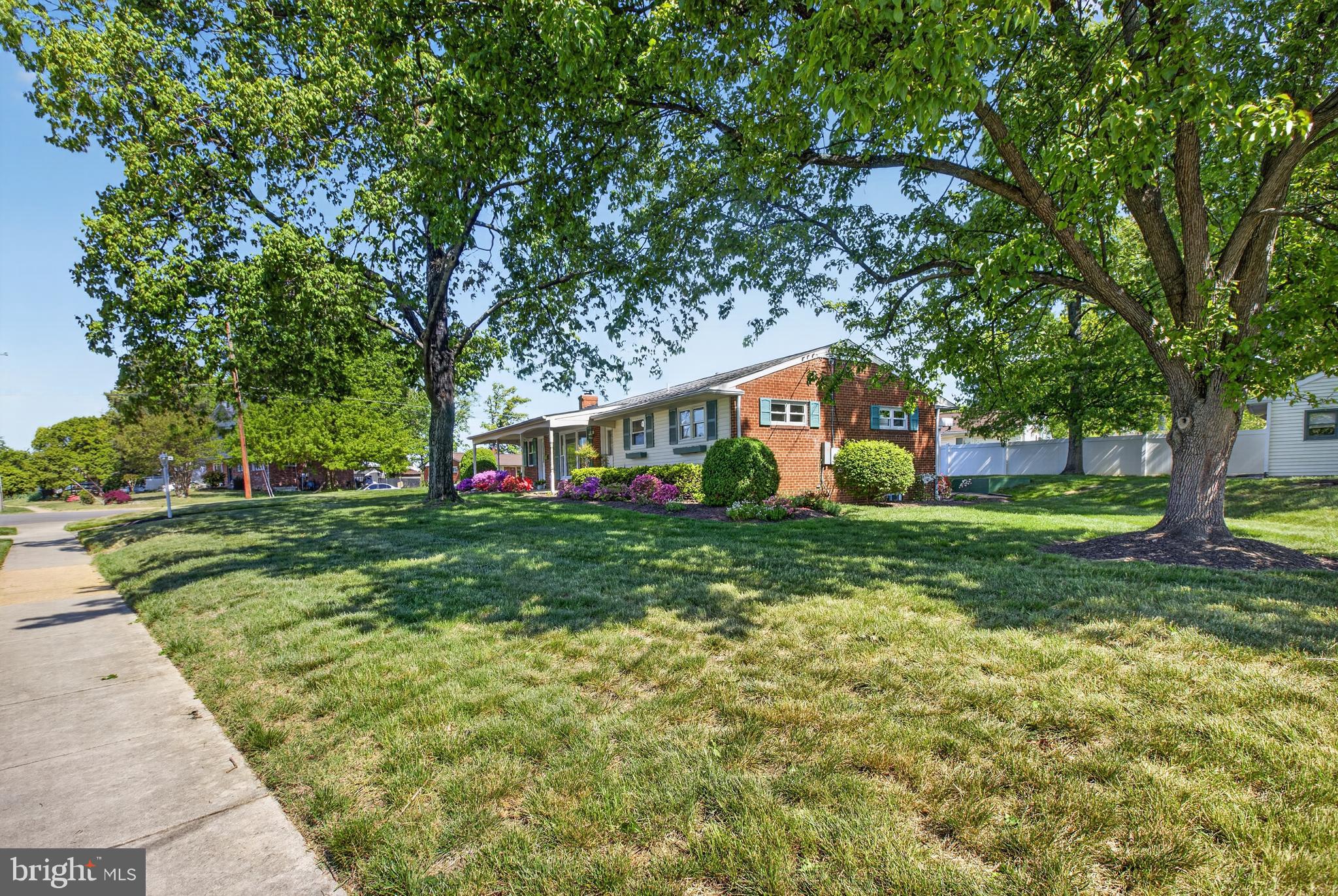 LOISDALE ESTATES - Residential