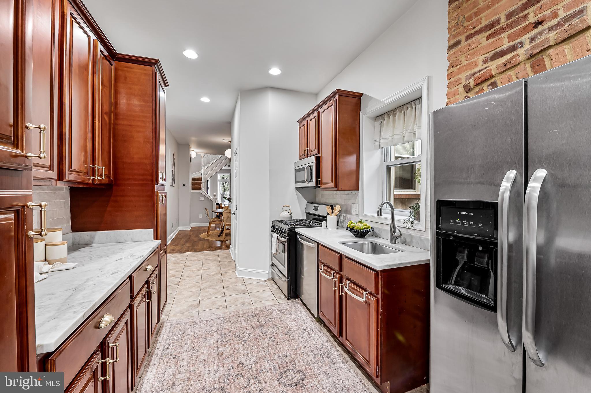 CHARLES VILLAGE - Residential