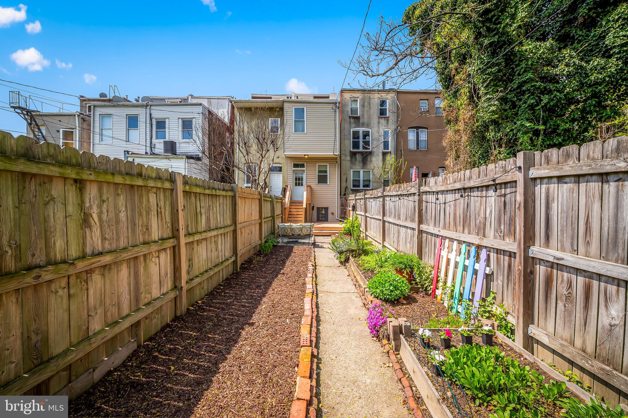 CHARLES VILLAGE - Residential