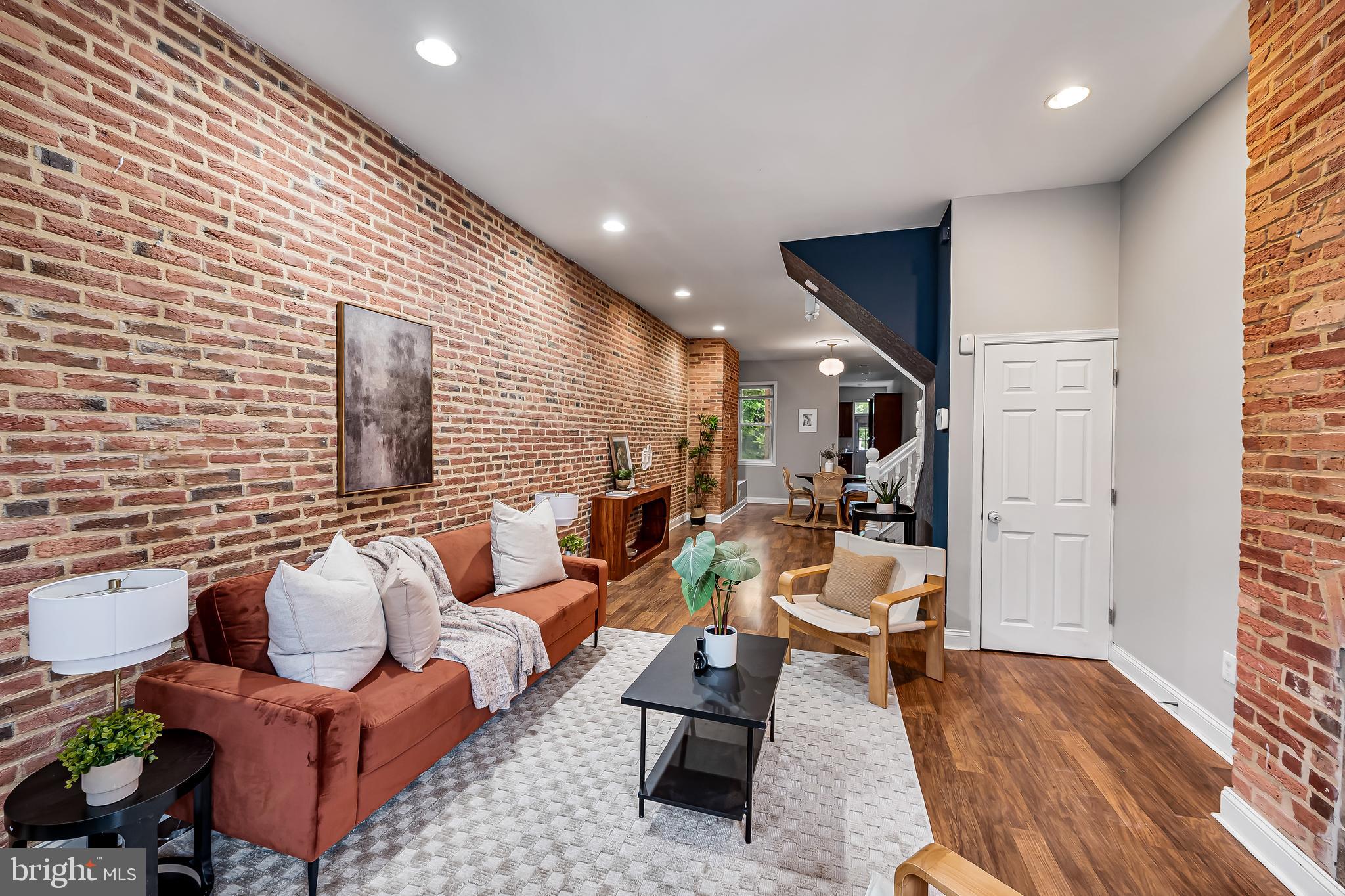 CHARLES VILLAGE - Residential