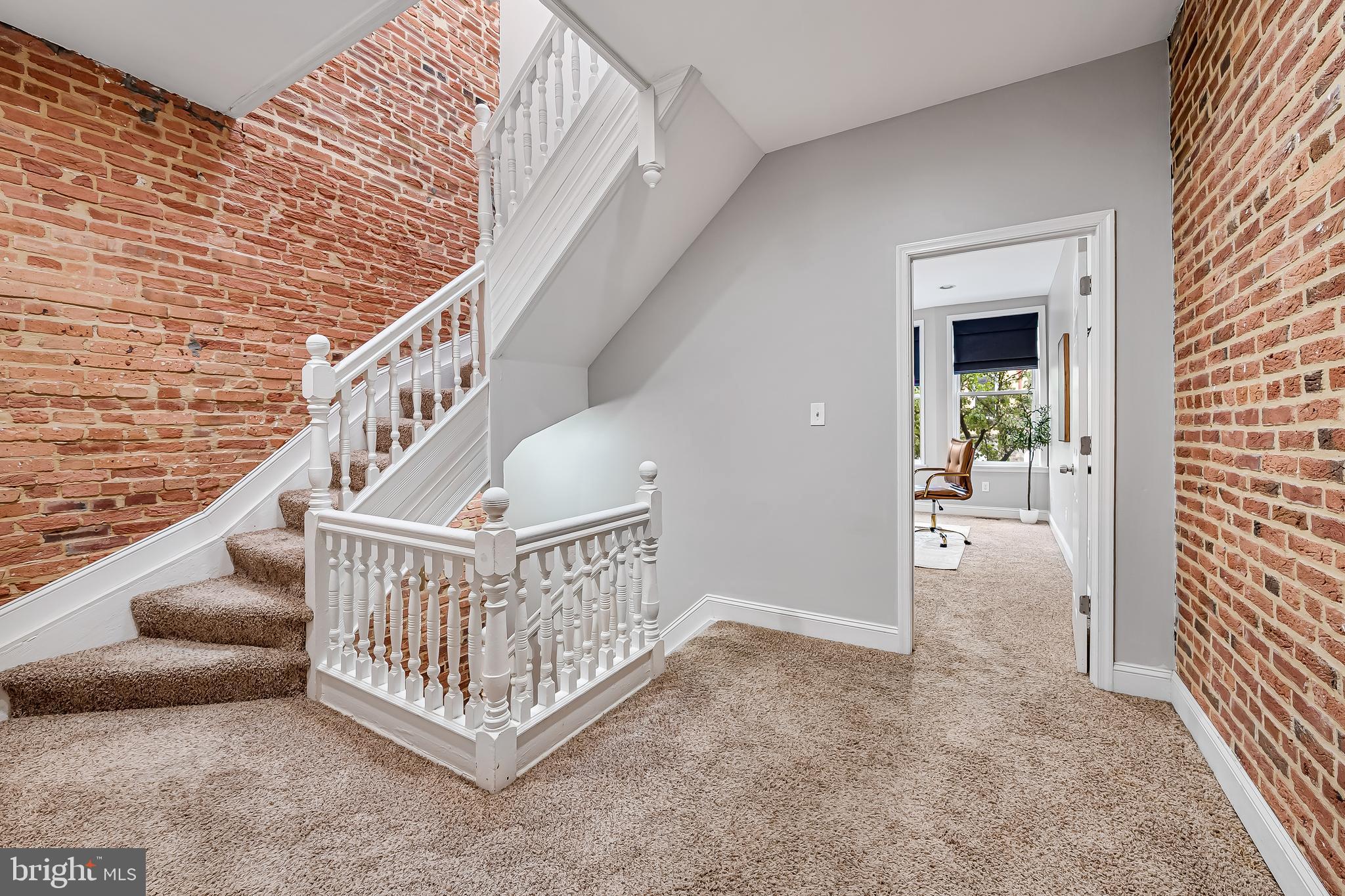 CHARLES VILLAGE - Residential