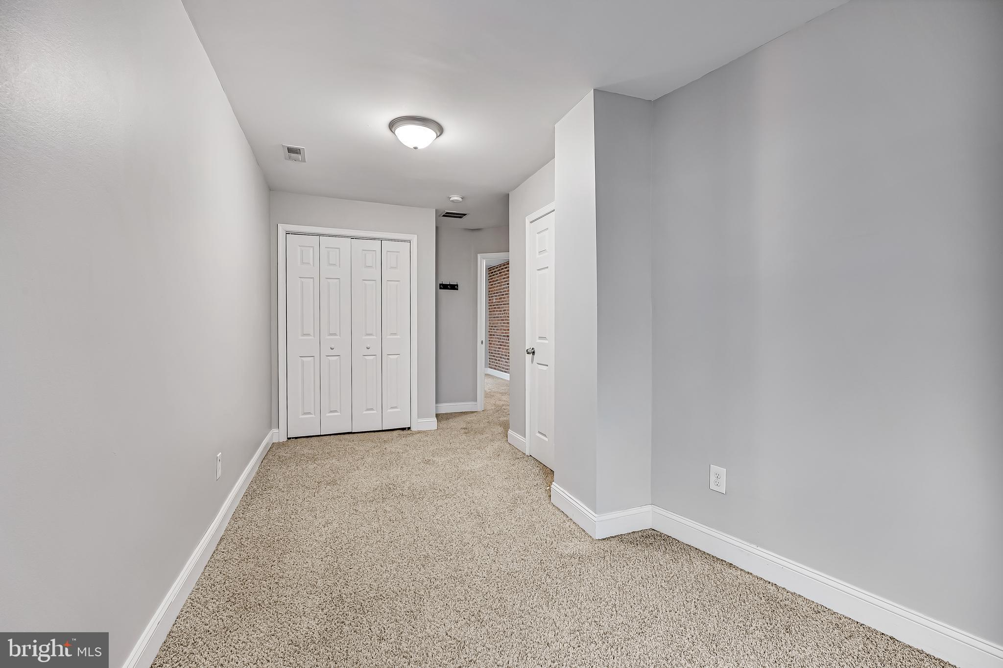 CHARLES VILLAGE - Residential