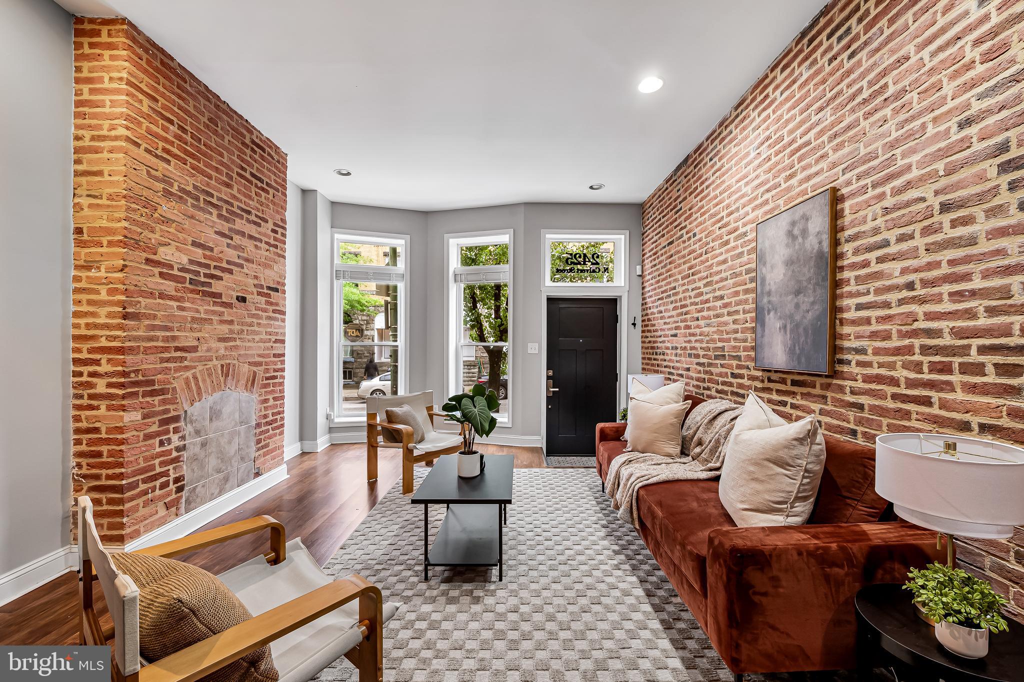 CHARLES VILLAGE - Residential