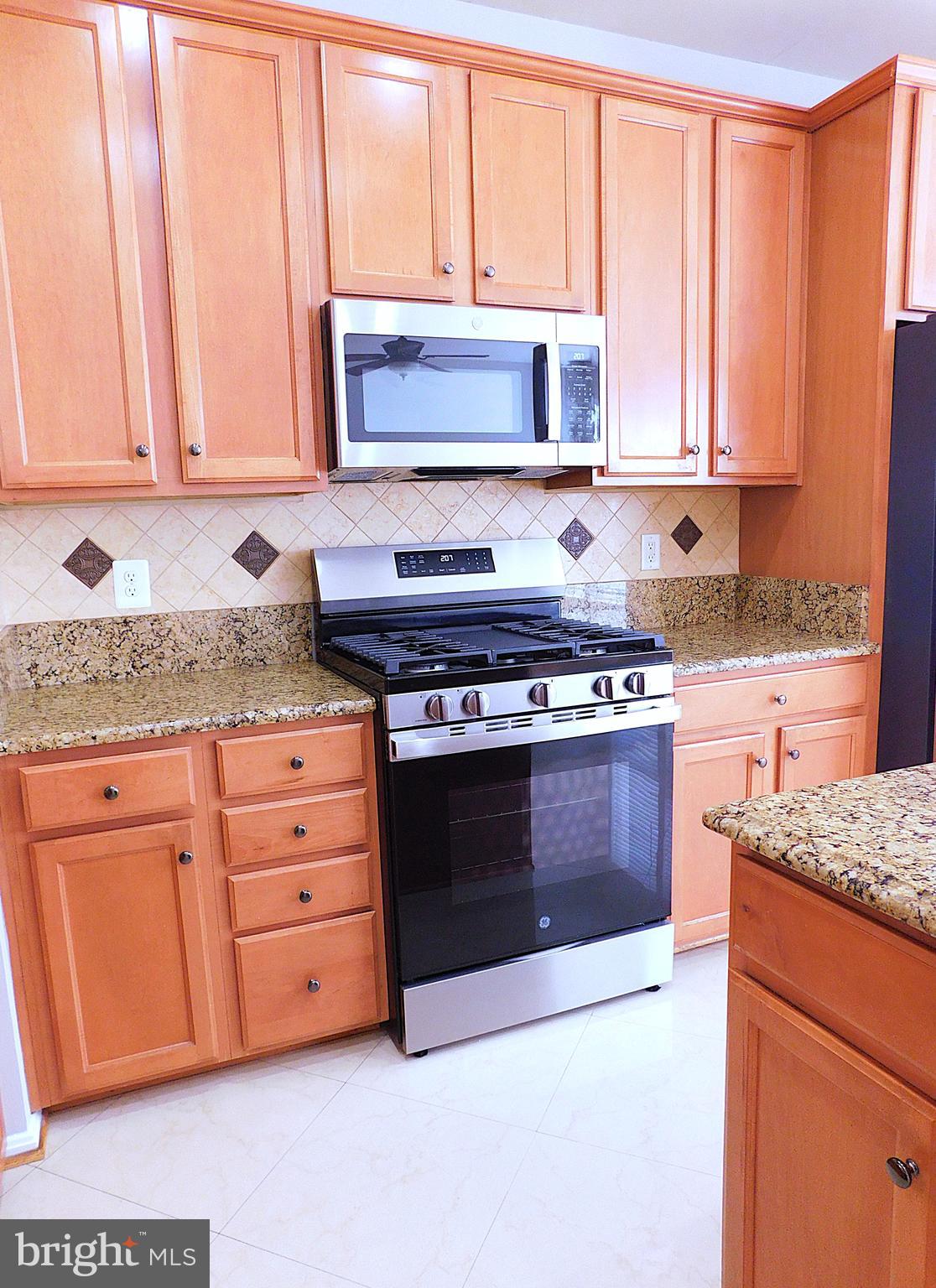 GREAT OAK - Residential Lease