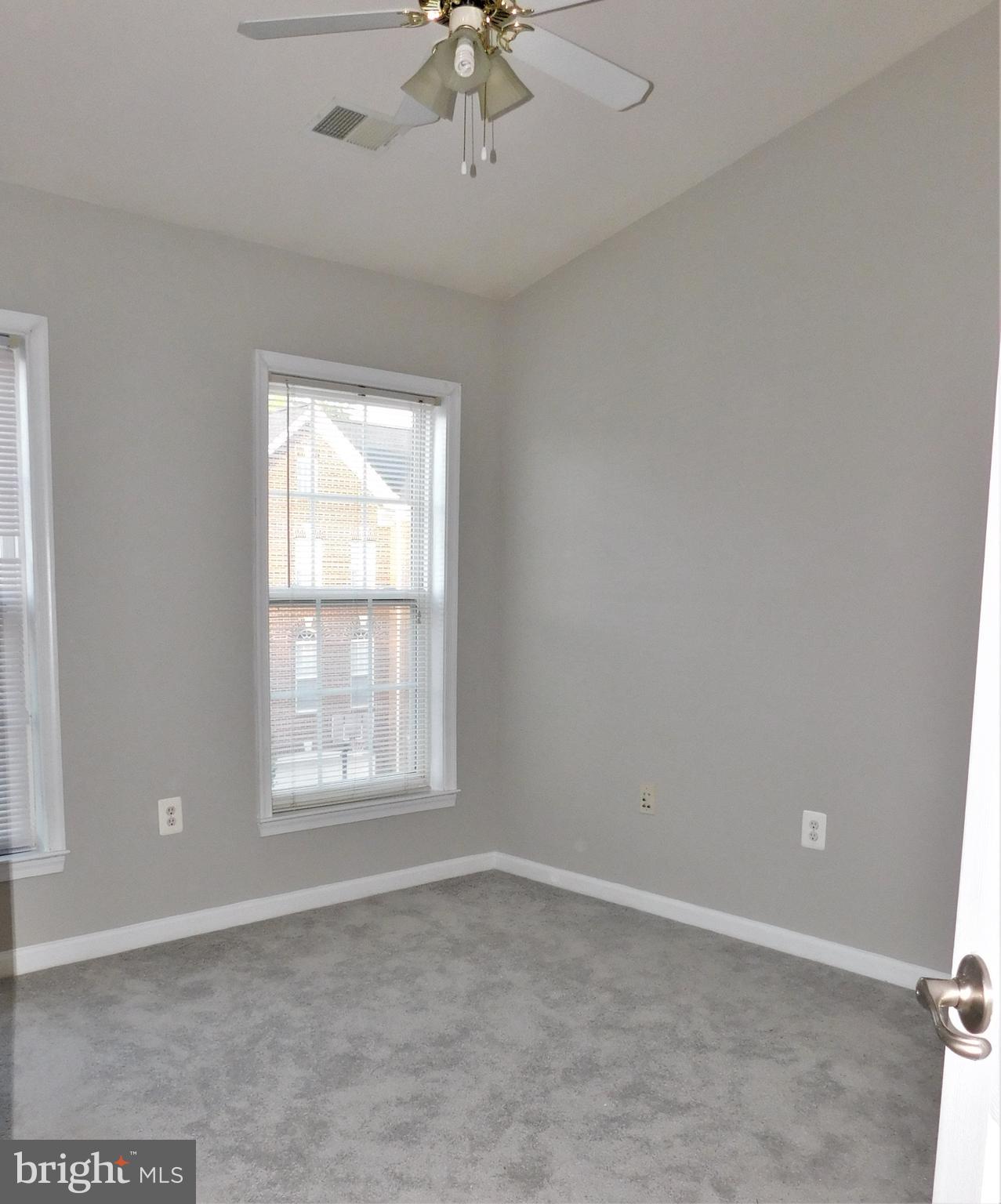 GREAT OAK - Residential Lease