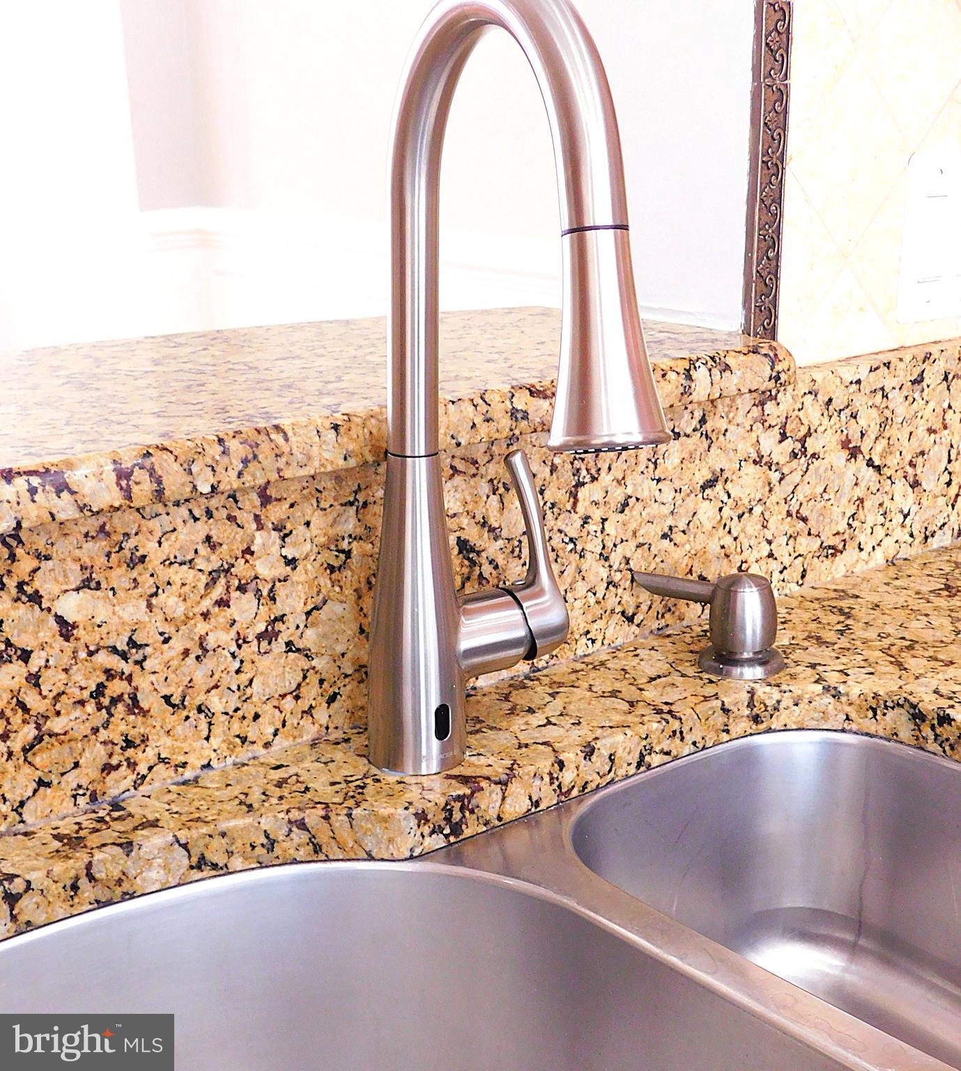 GREAT OAK - Residential Lease