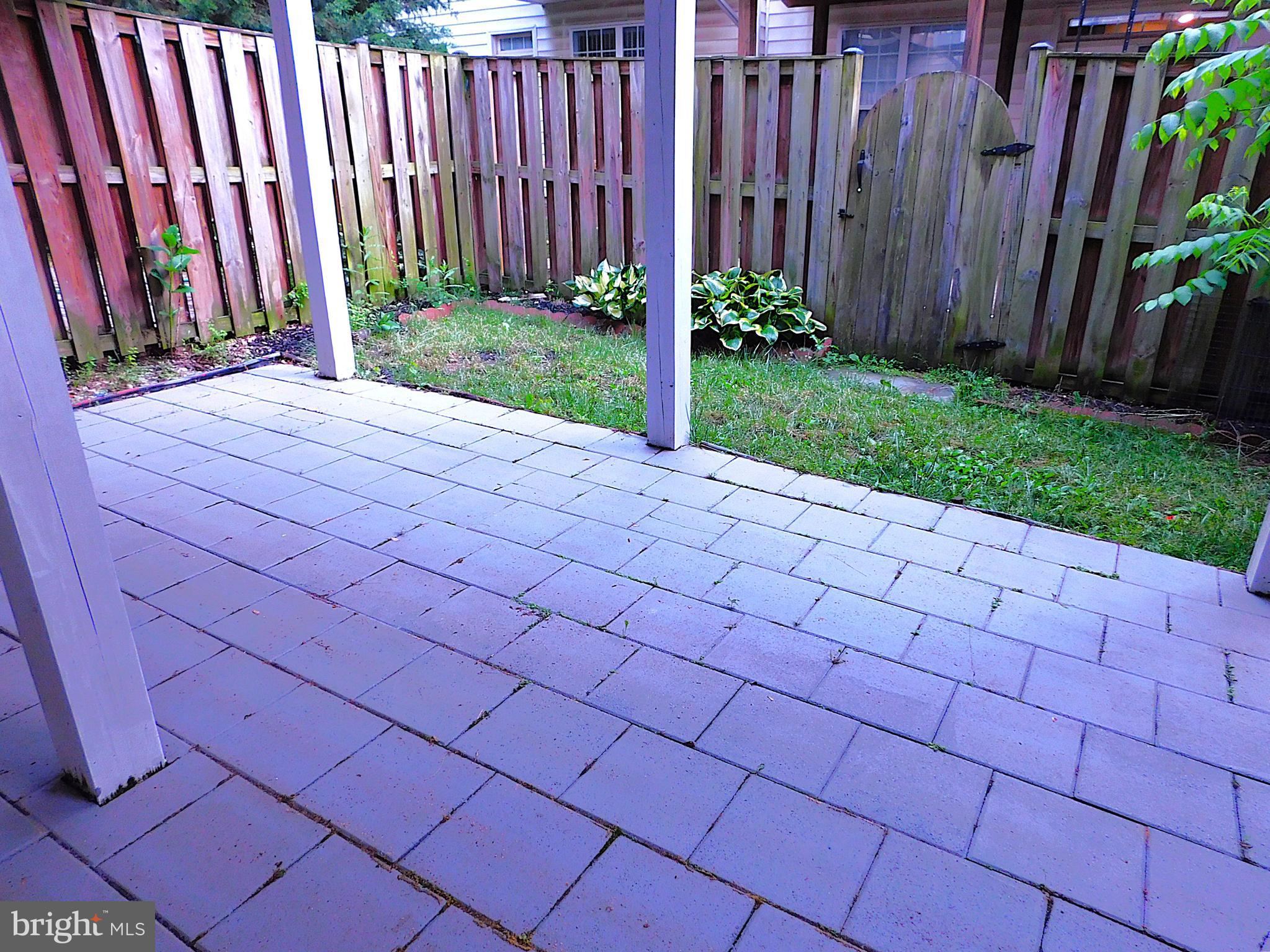 GREAT OAK - Residential Lease