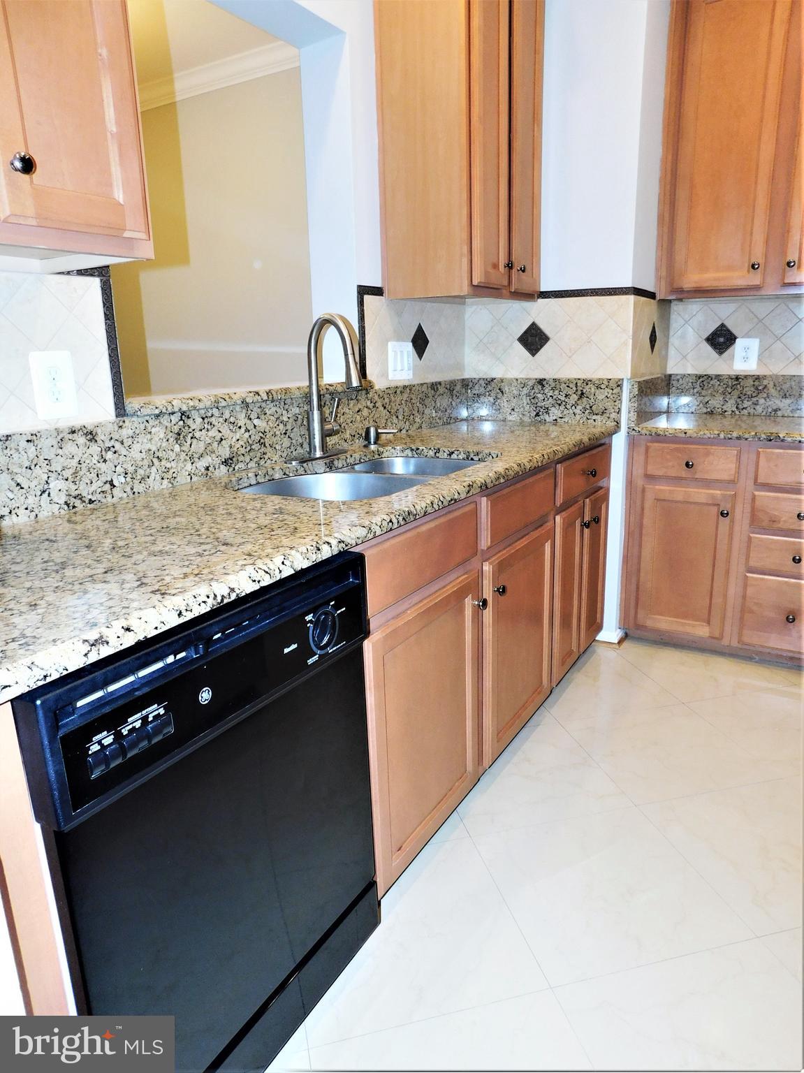 GREAT OAK - Residential Lease