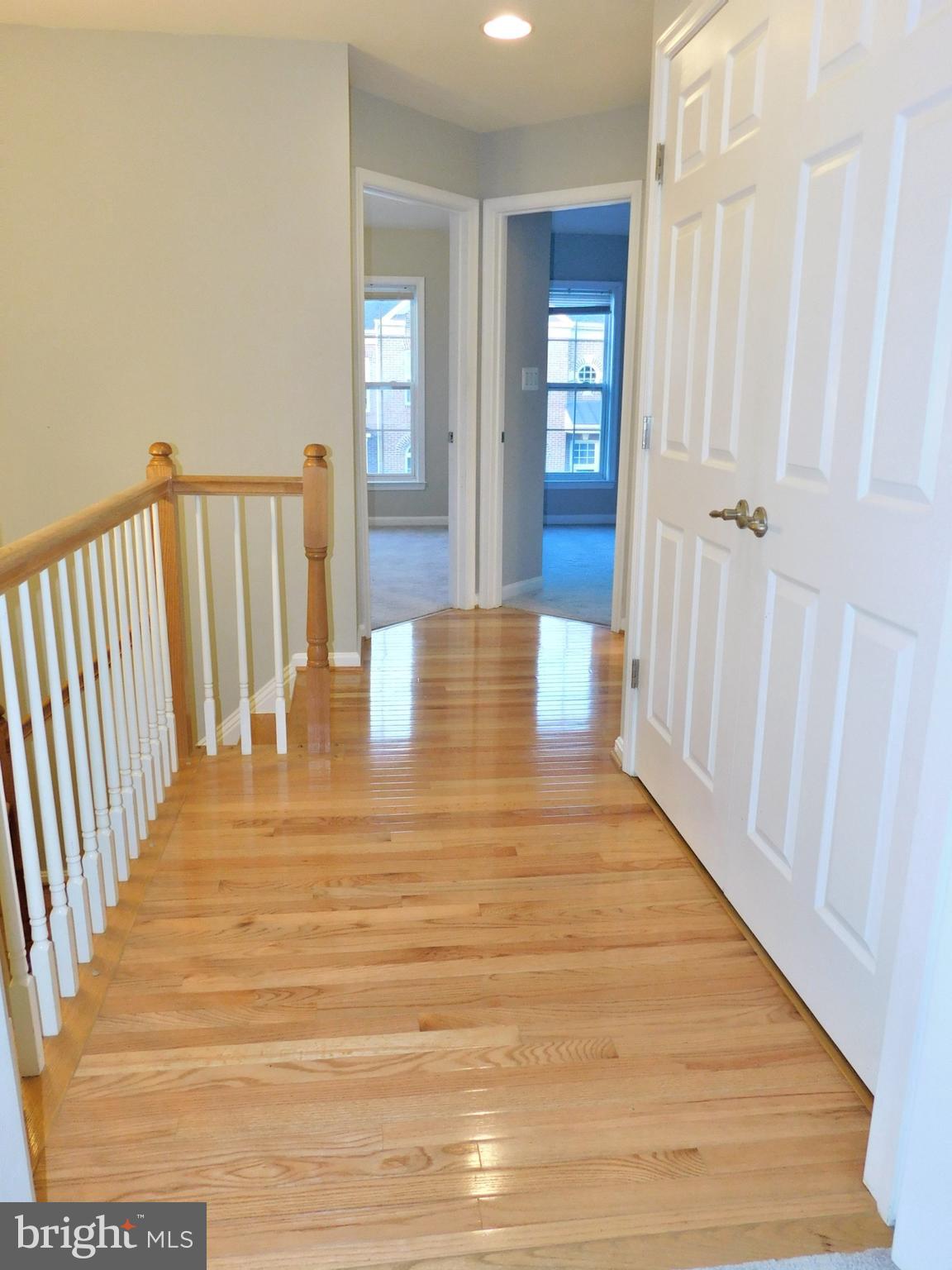 GREAT OAK - Residential Lease