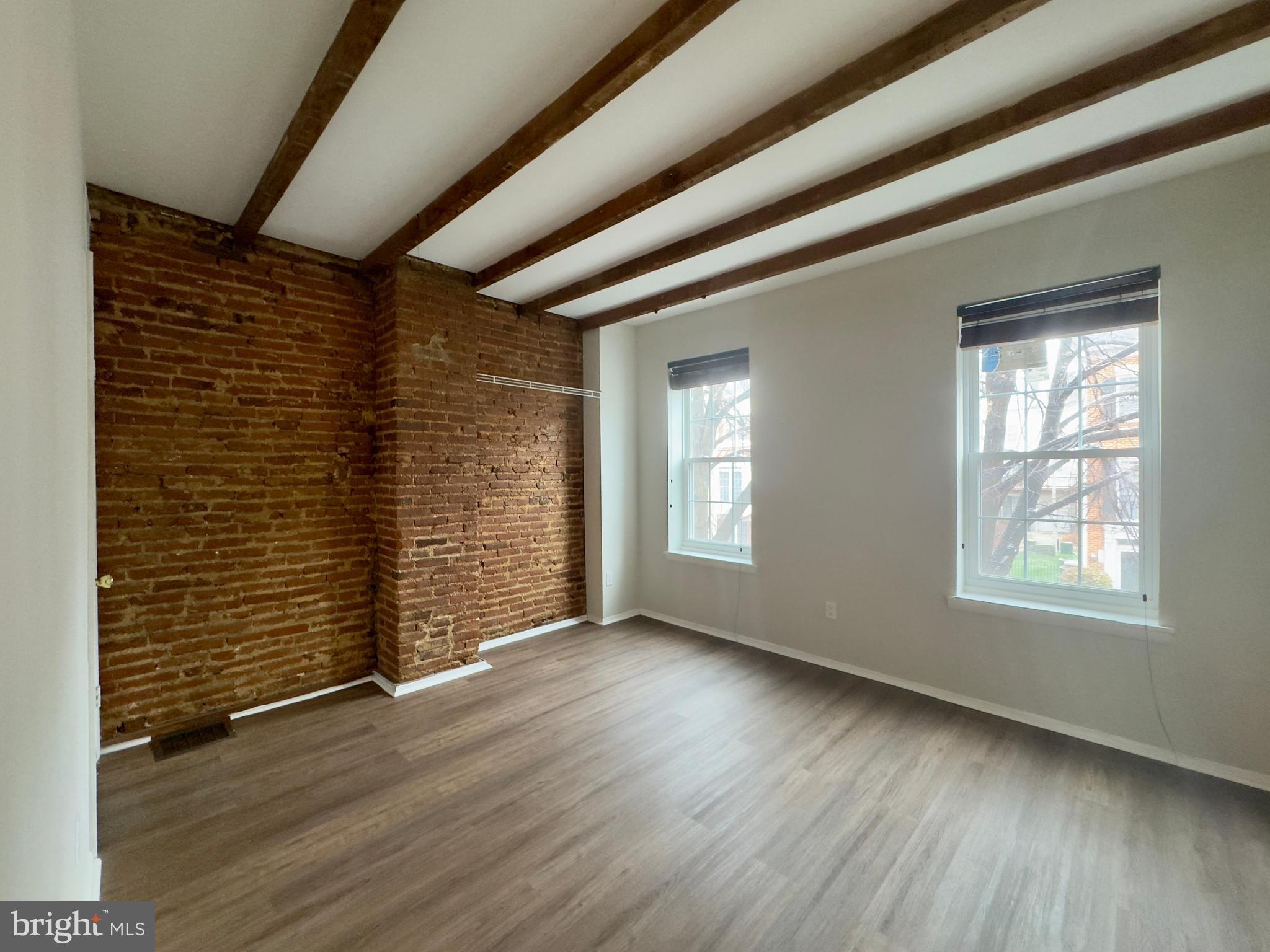 BARRE CIRCLE HISTORIC DISTRICT - Residential Lease