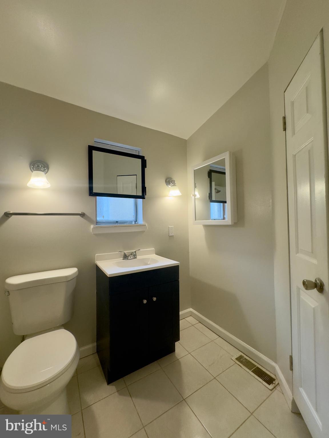 BARRE CIRCLE HISTORIC DISTRICT - Residential Lease