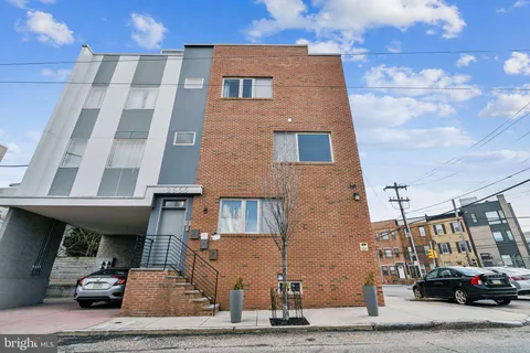 2555 Carpenter Street Unit C, Philadelphia, PA MLS: PAPH2446818