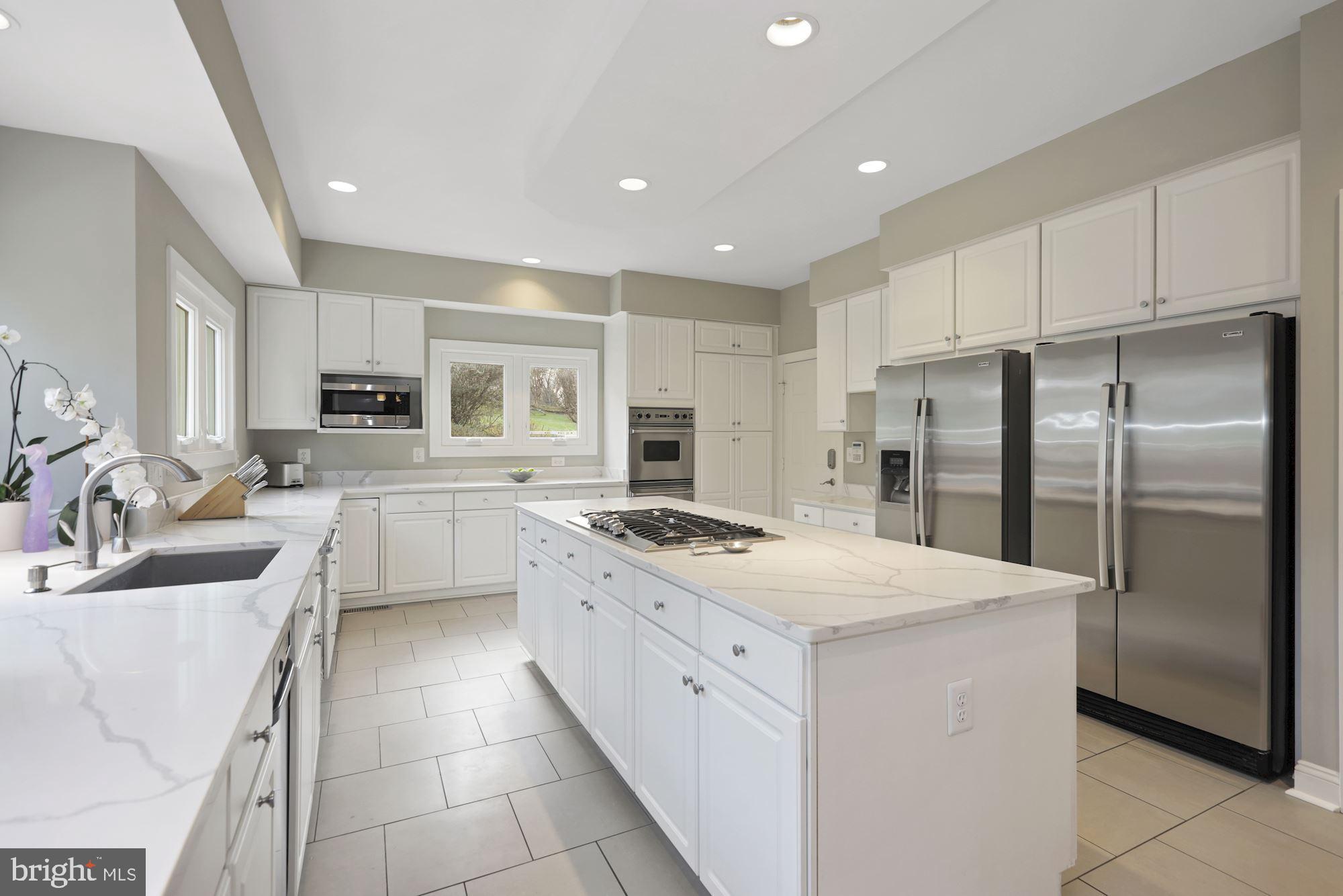 DEERFIELD POND - Residential